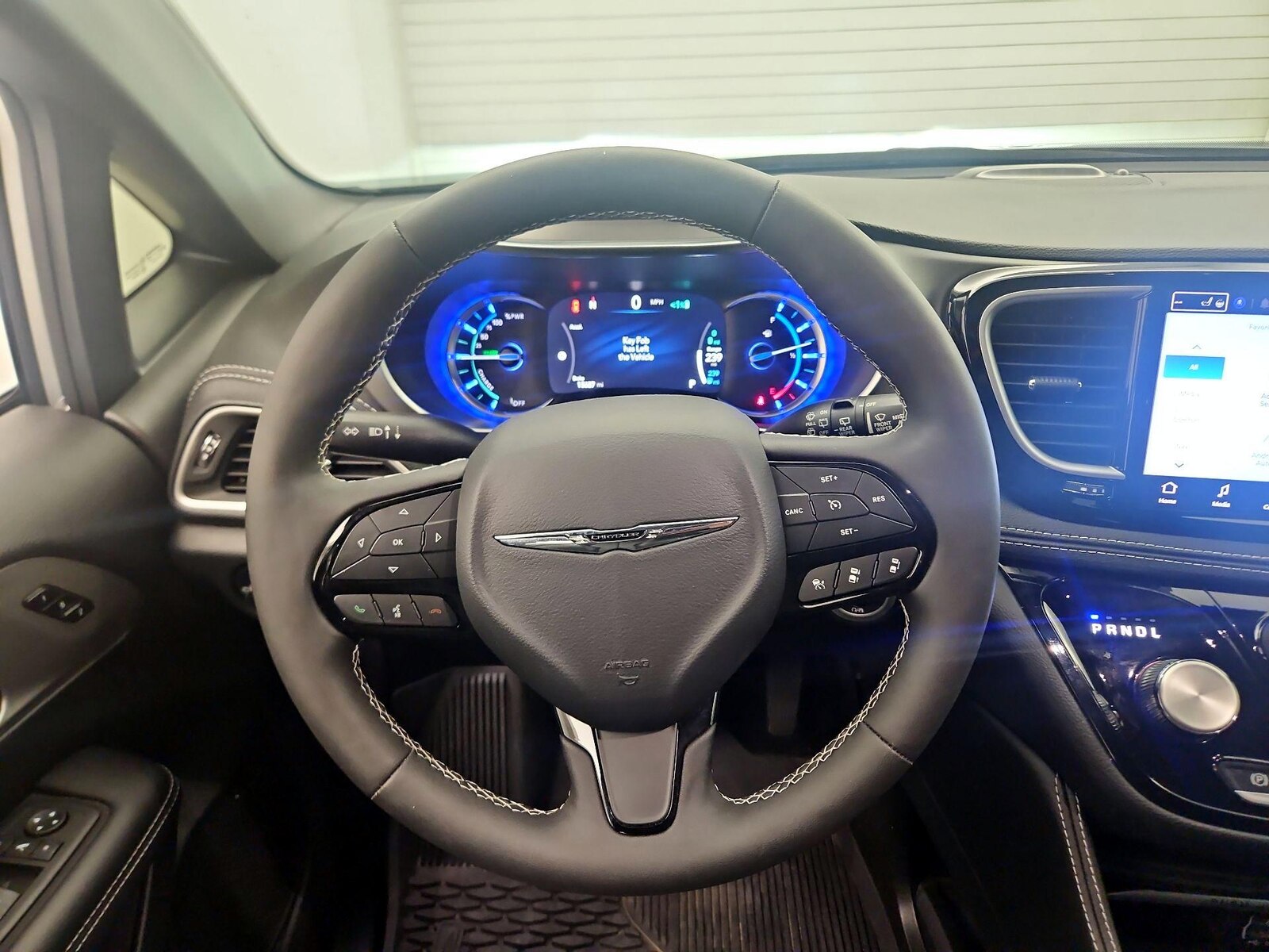 2024 Chrysler Pacifica Hybrid Premium S Appearance Pkg, photo 11