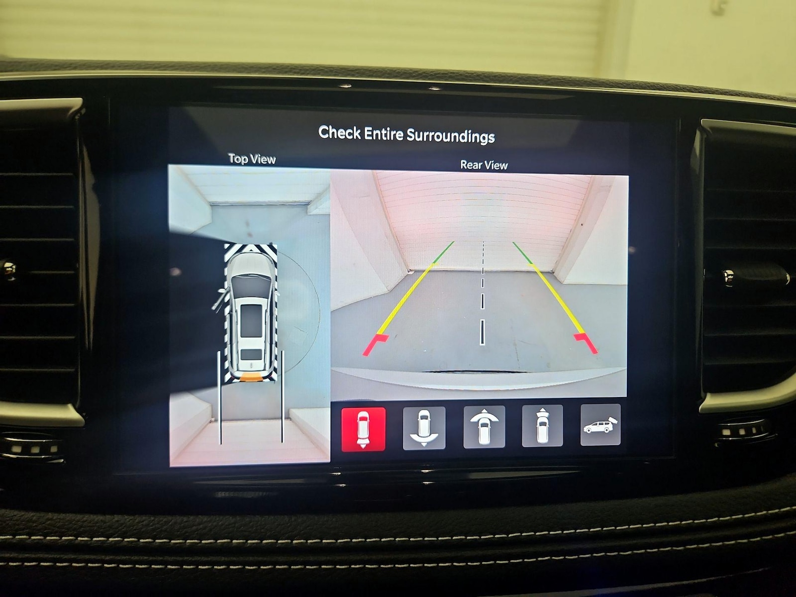 2024 Chrysler Pacifica Hybrid Premium S Appearance Pkg, photo 16