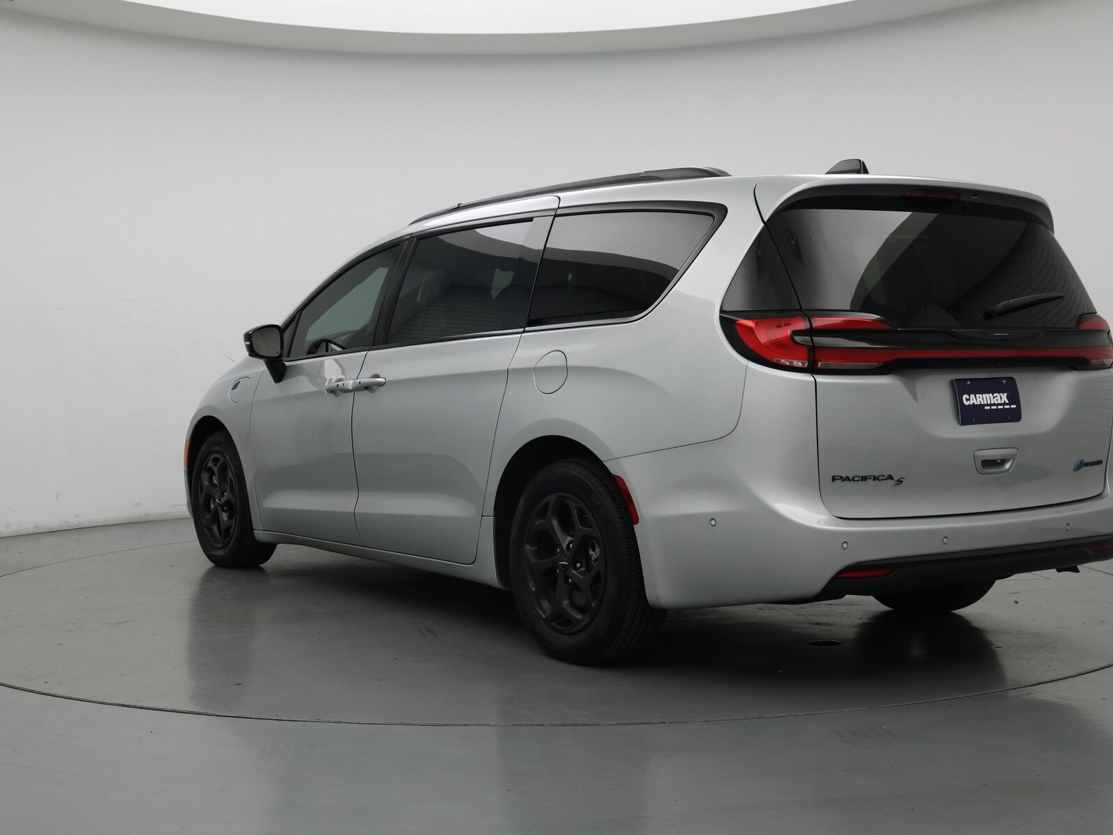 2024 Chrysler Pacifica Hybrid Premium S Appearance Pkg, photo 3