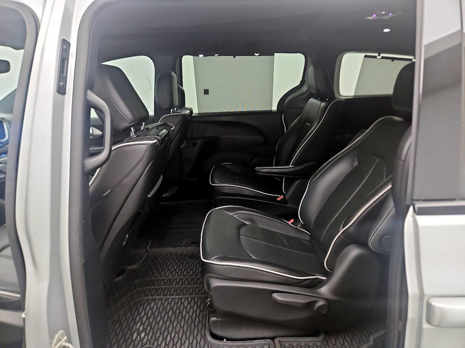 2024 Chrysler Pacifica Hybrid Premium S Appearance Pkg, photo 22