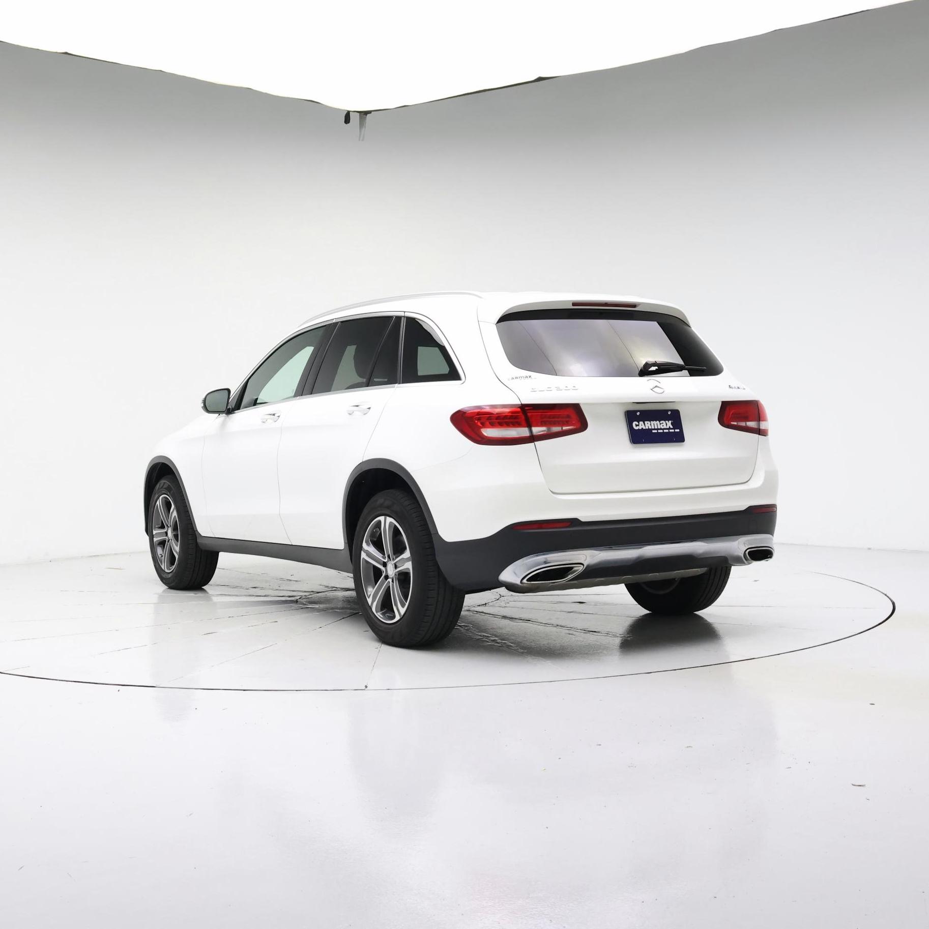 Thumbnail: 2017 Mercedes-Benz GLC - 2
