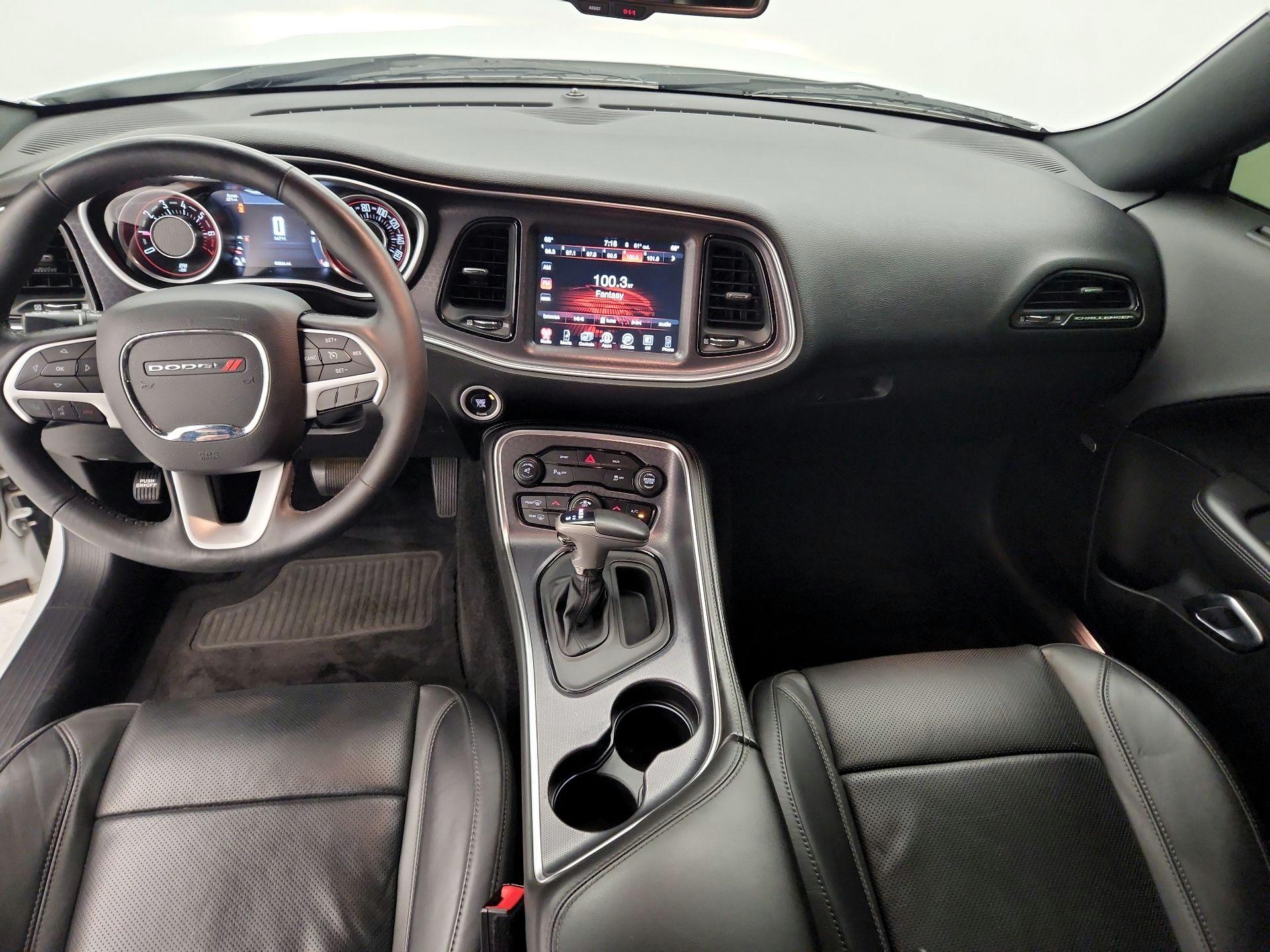 Thumbnail: 2015 Dodge Challenger - 9