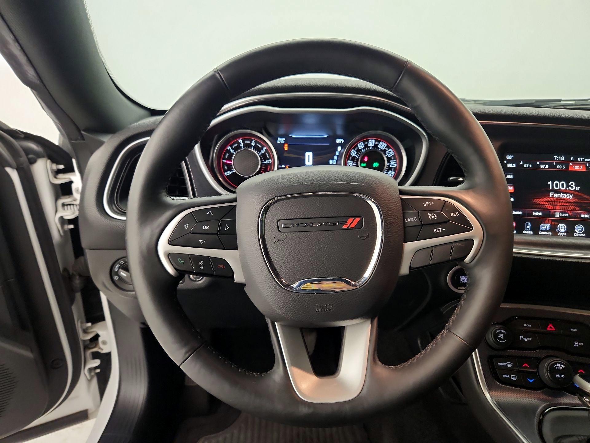 Thumbnail: 2015 Dodge Challenger - 10