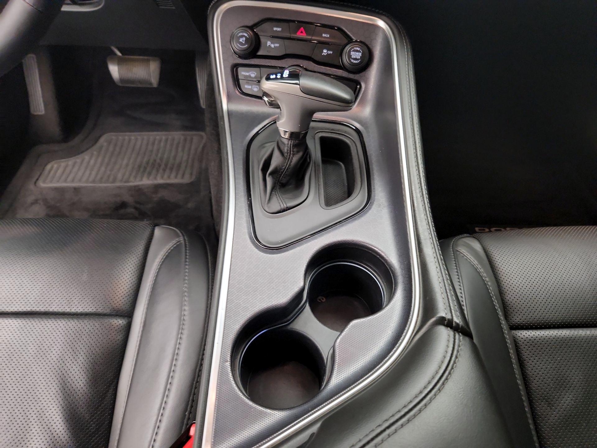Thumbnail: 2015 Dodge Challenger - 17