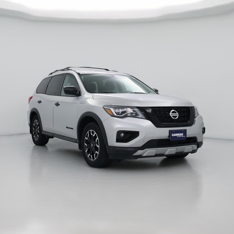 2020 Nissan Pathfinder SV