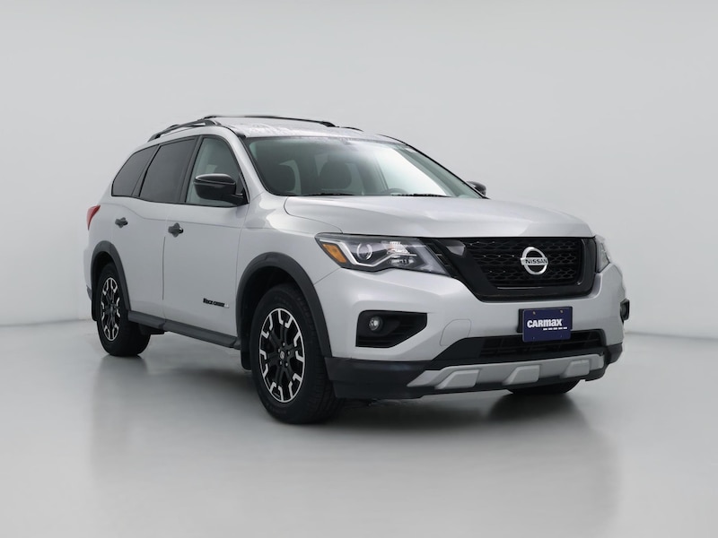 2020 Nissan Pathfinder SV