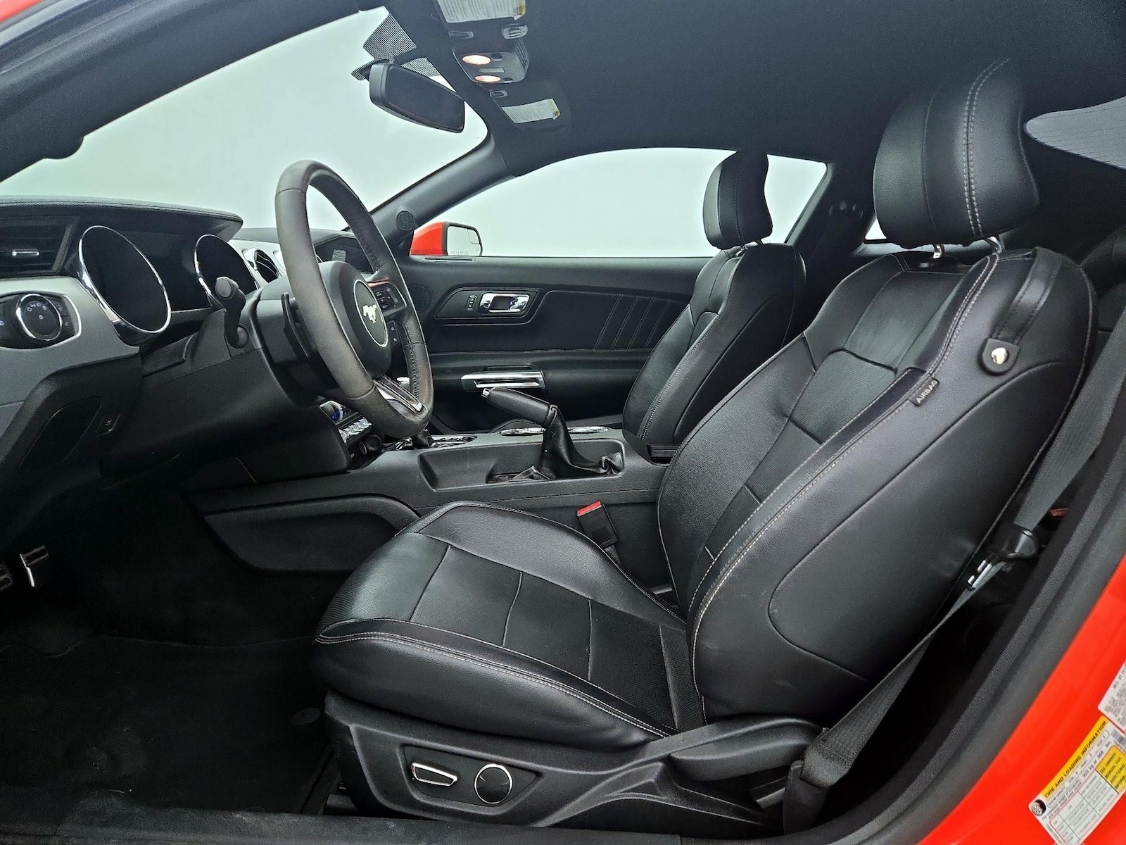 2016 Ford Mustang EcoBoost - Photo 12