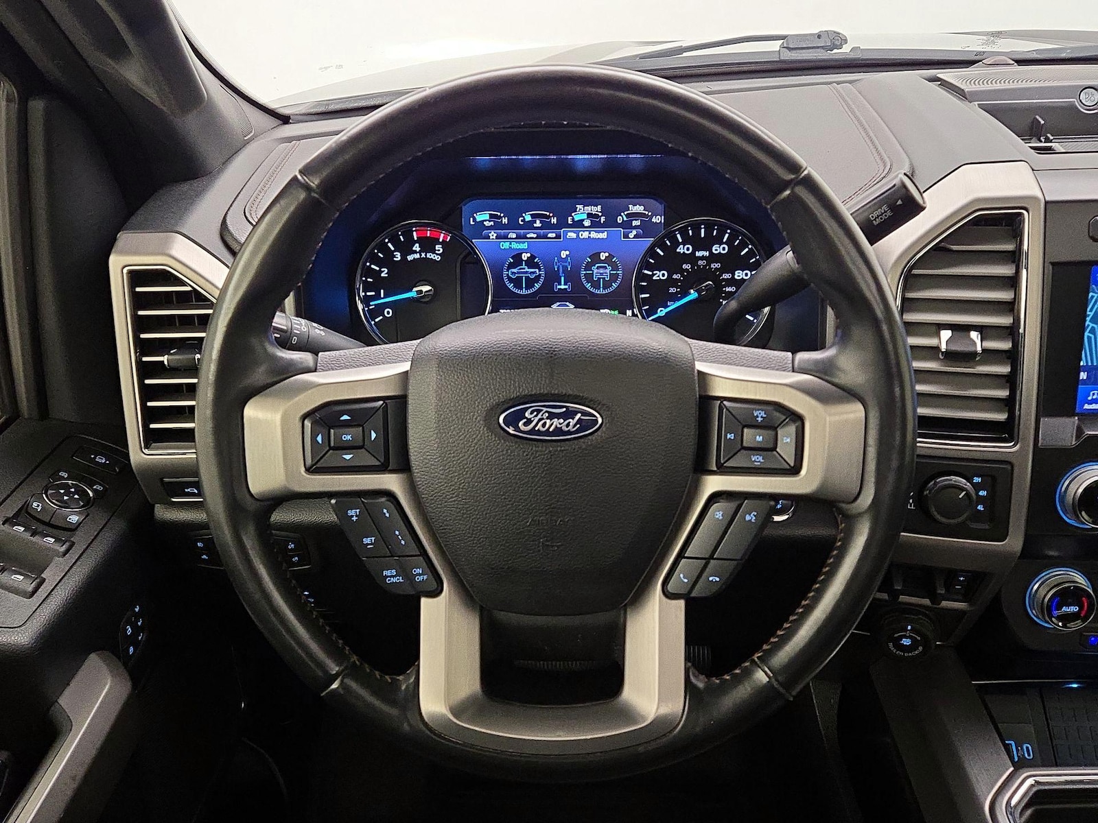 2020 Ford F-250 Super Duty Platinum - Photo 11
