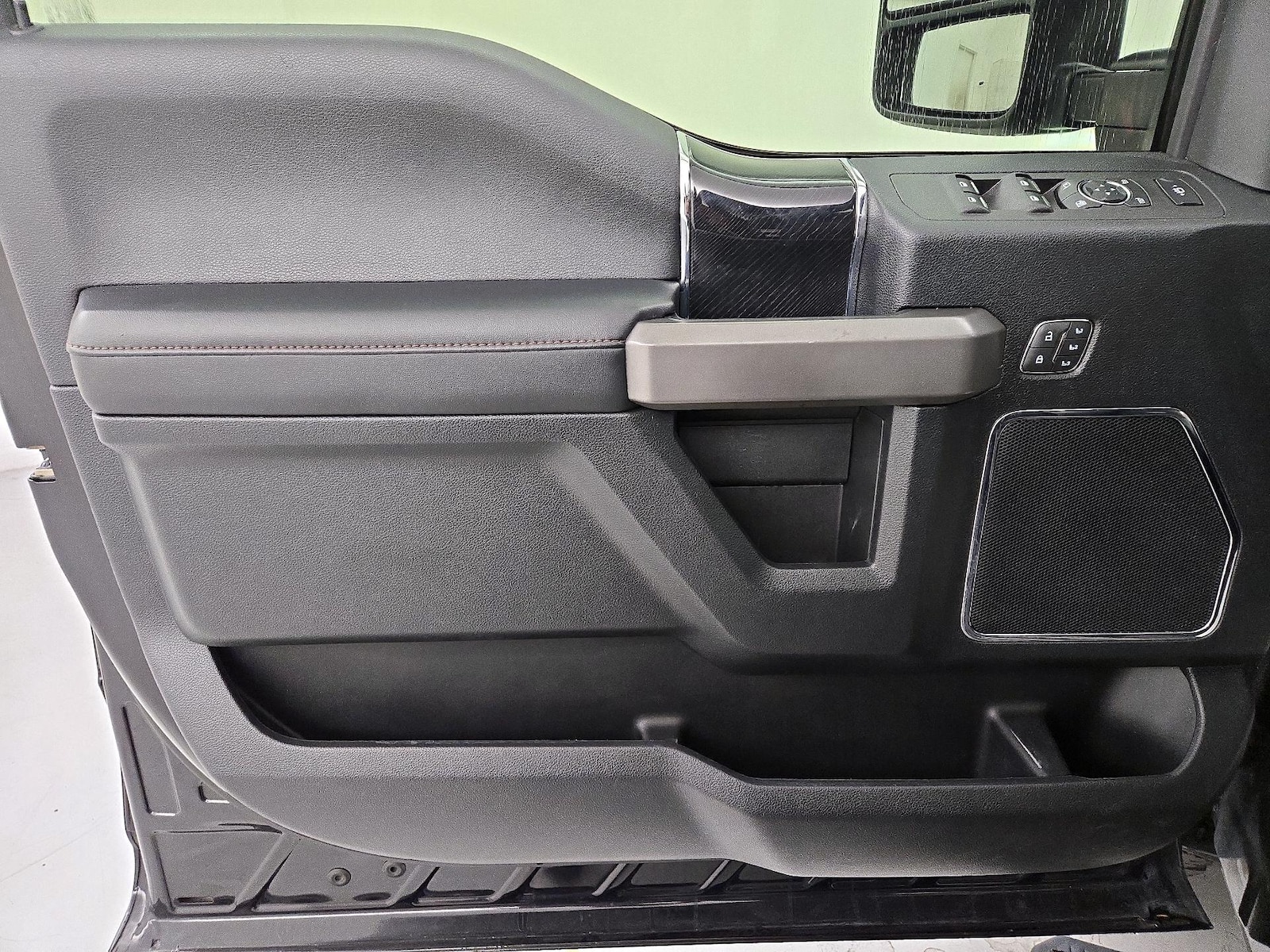 2020 Ford F-250 Super Duty Platinum - Photo 13