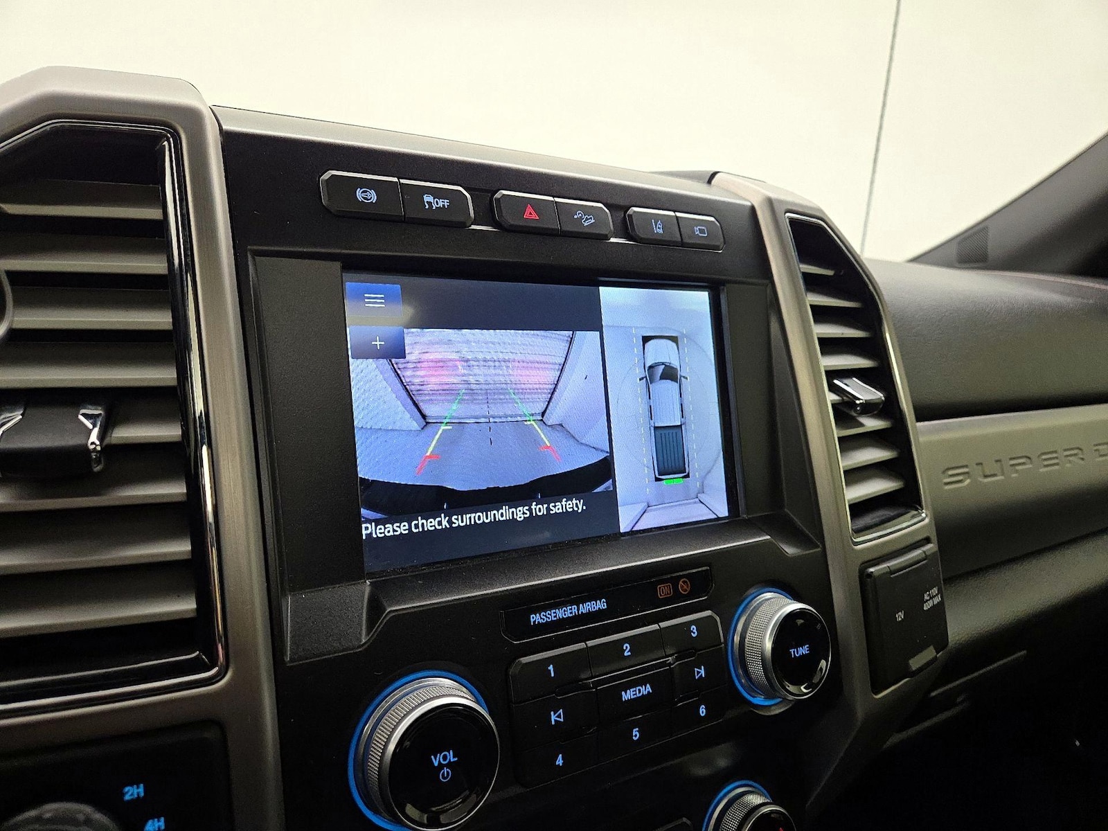 2020 Ford F-250 Super Duty Platinum - Photo 16