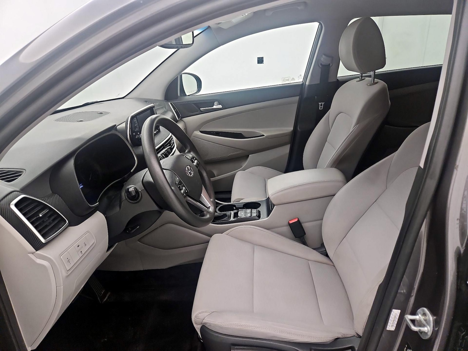 2020 Hyundai Tucson SE - Photo 12