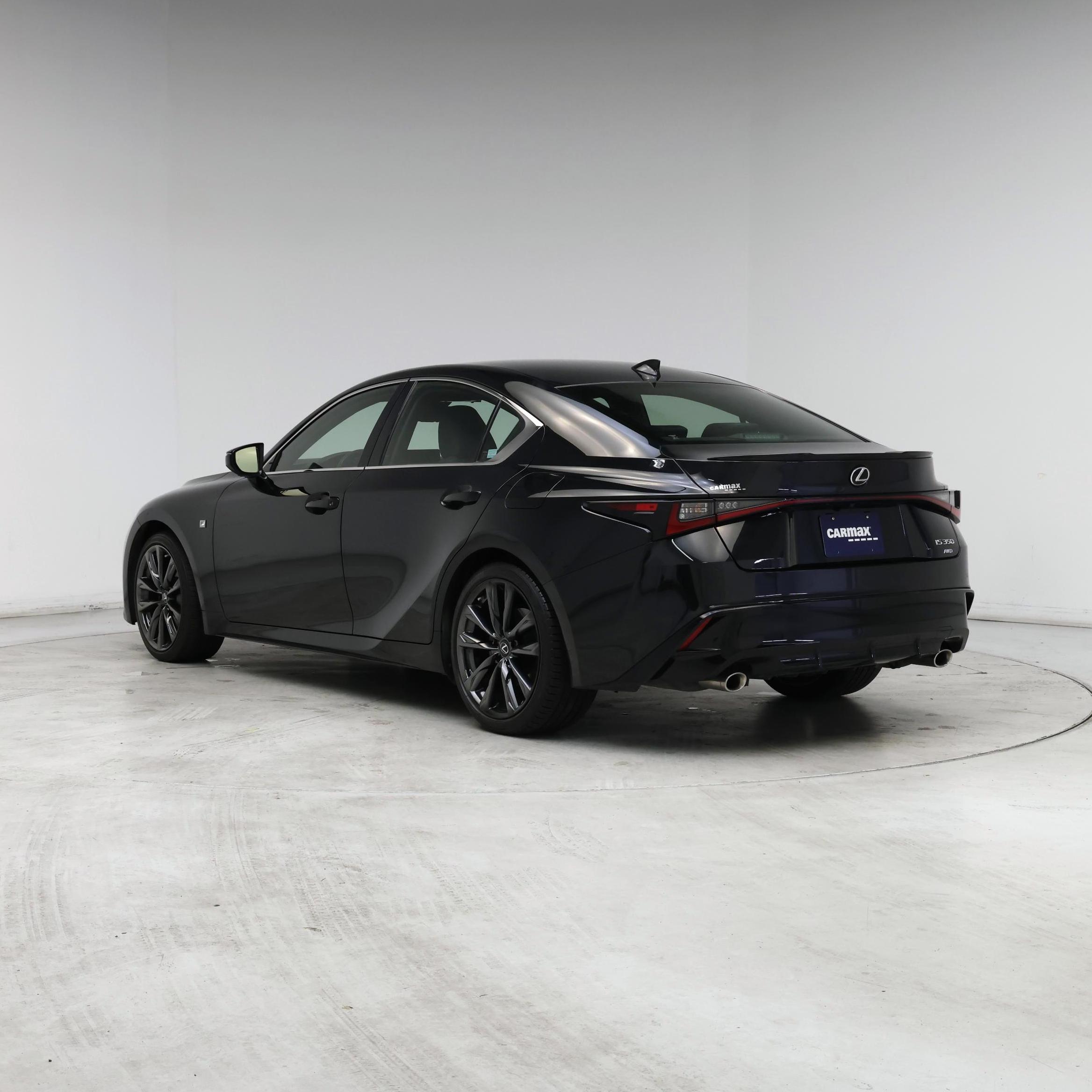 Thumbnail: 2022 Lexus IS - 2