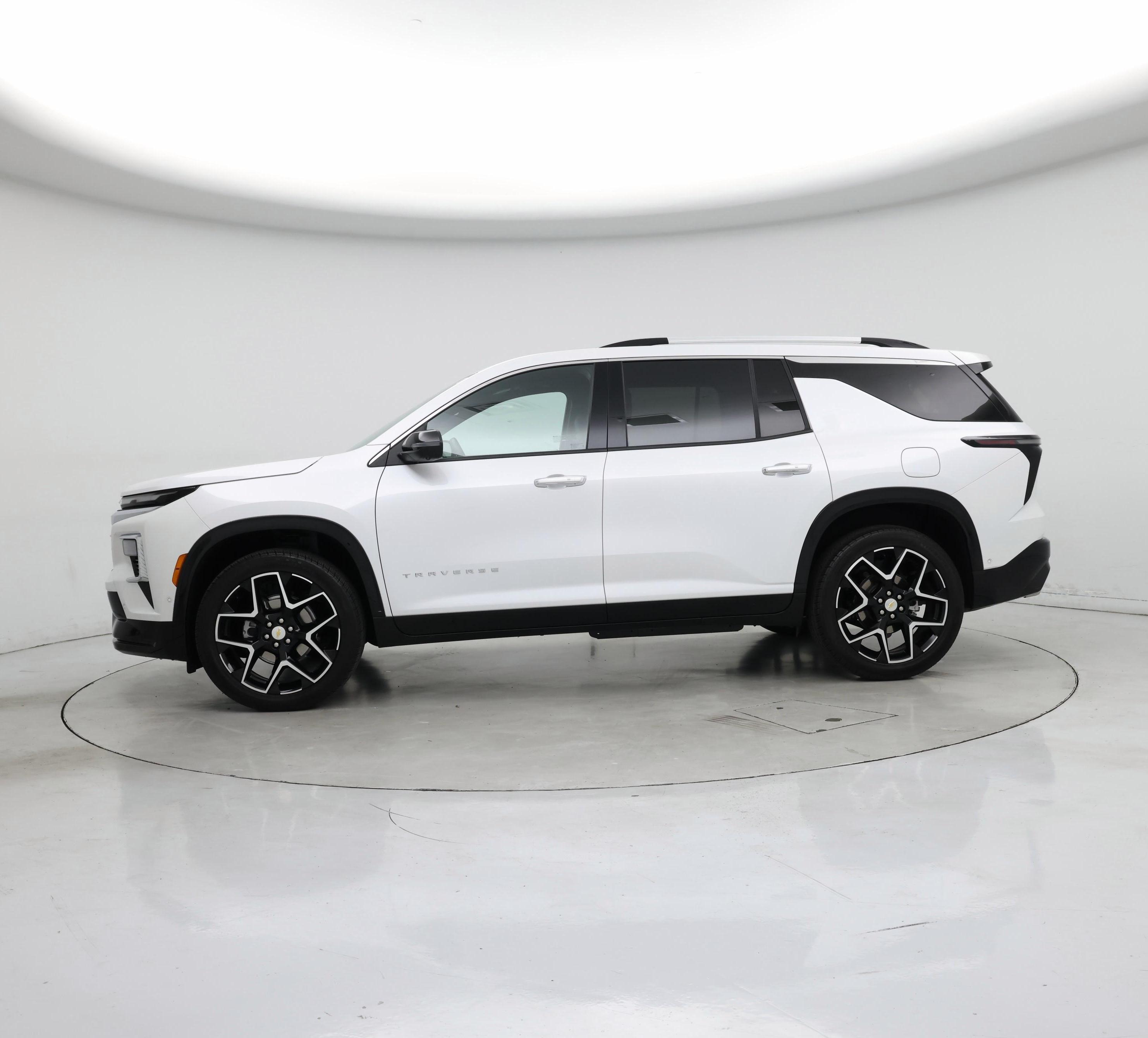 Thumbnail: 2025 Chevrolet Traverse - 3