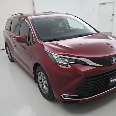 2023 Toyota Sienna Hybrid XLE