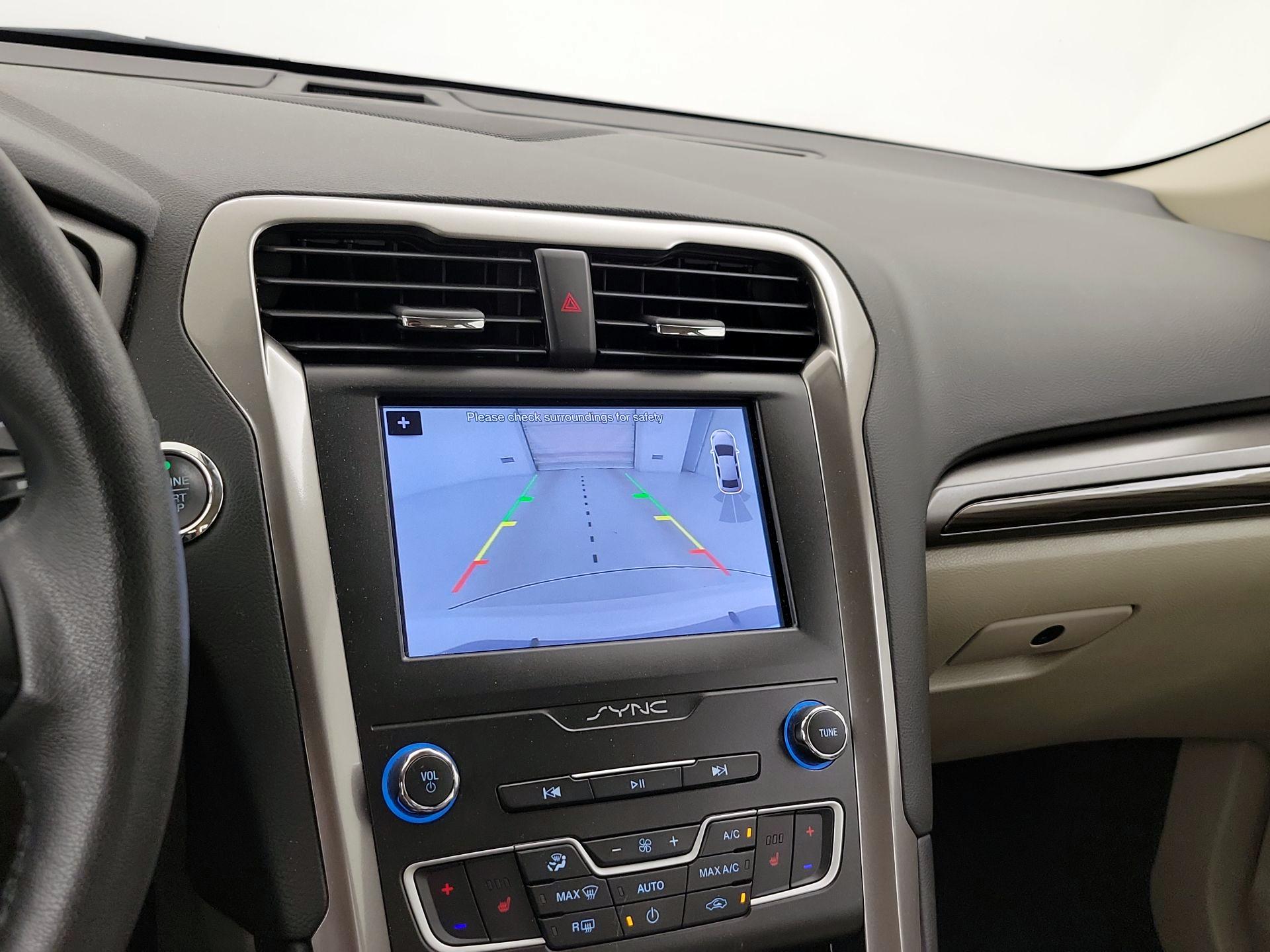 Thumbnail: 2019 Ford Fusion - 15