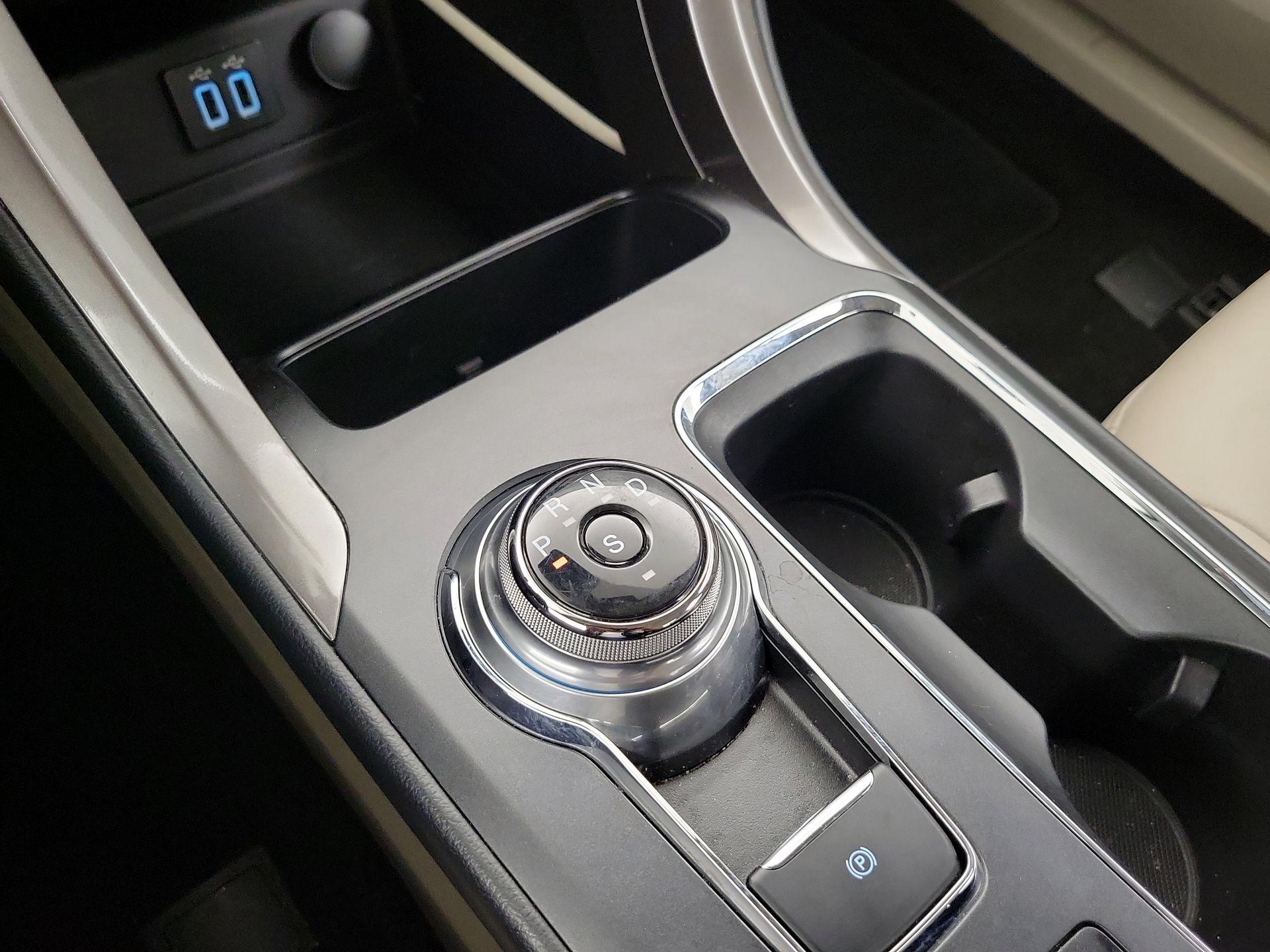 Thumbnail: 2019 Ford Fusion - 18