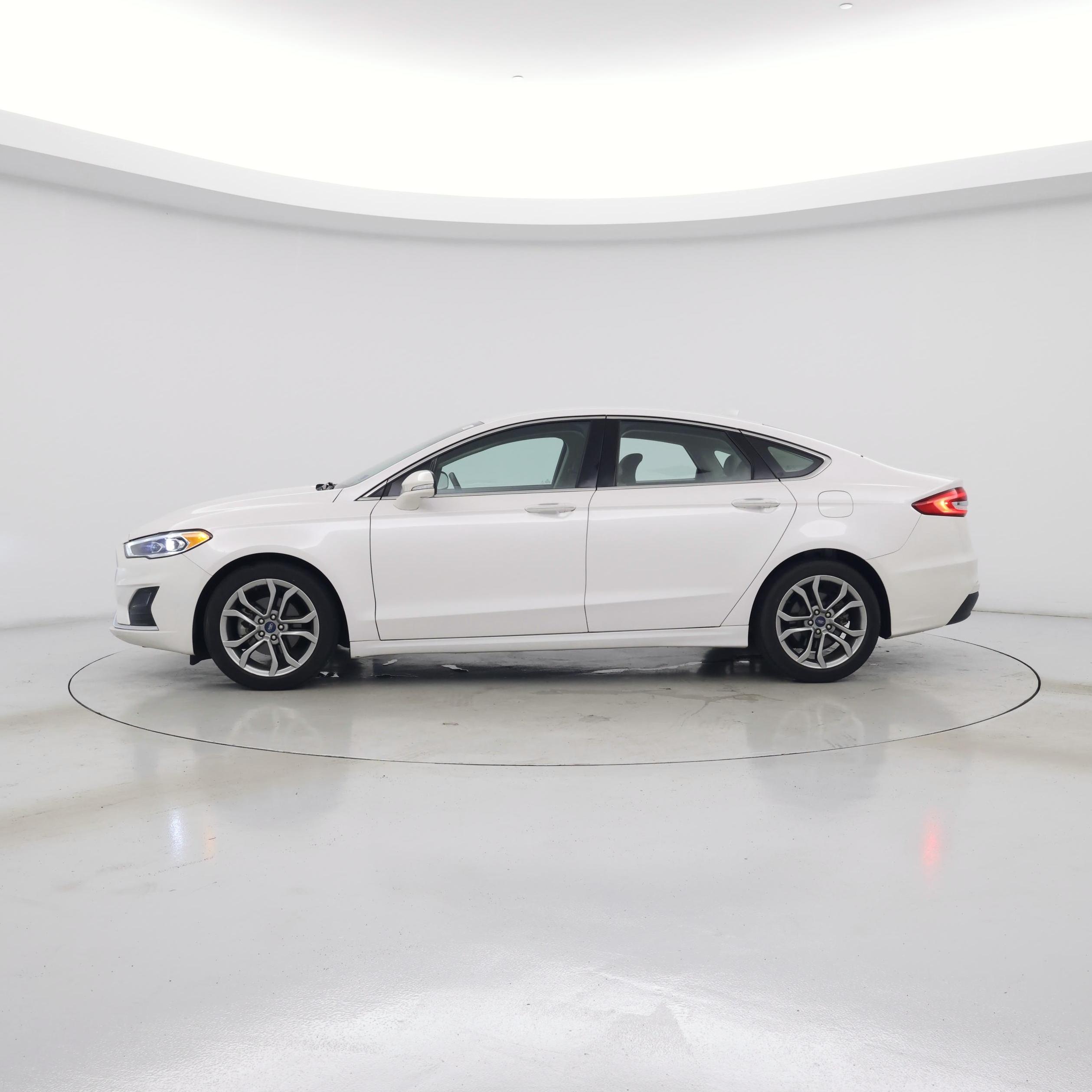 Thumbnail: 2019 Ford Fusion - 3