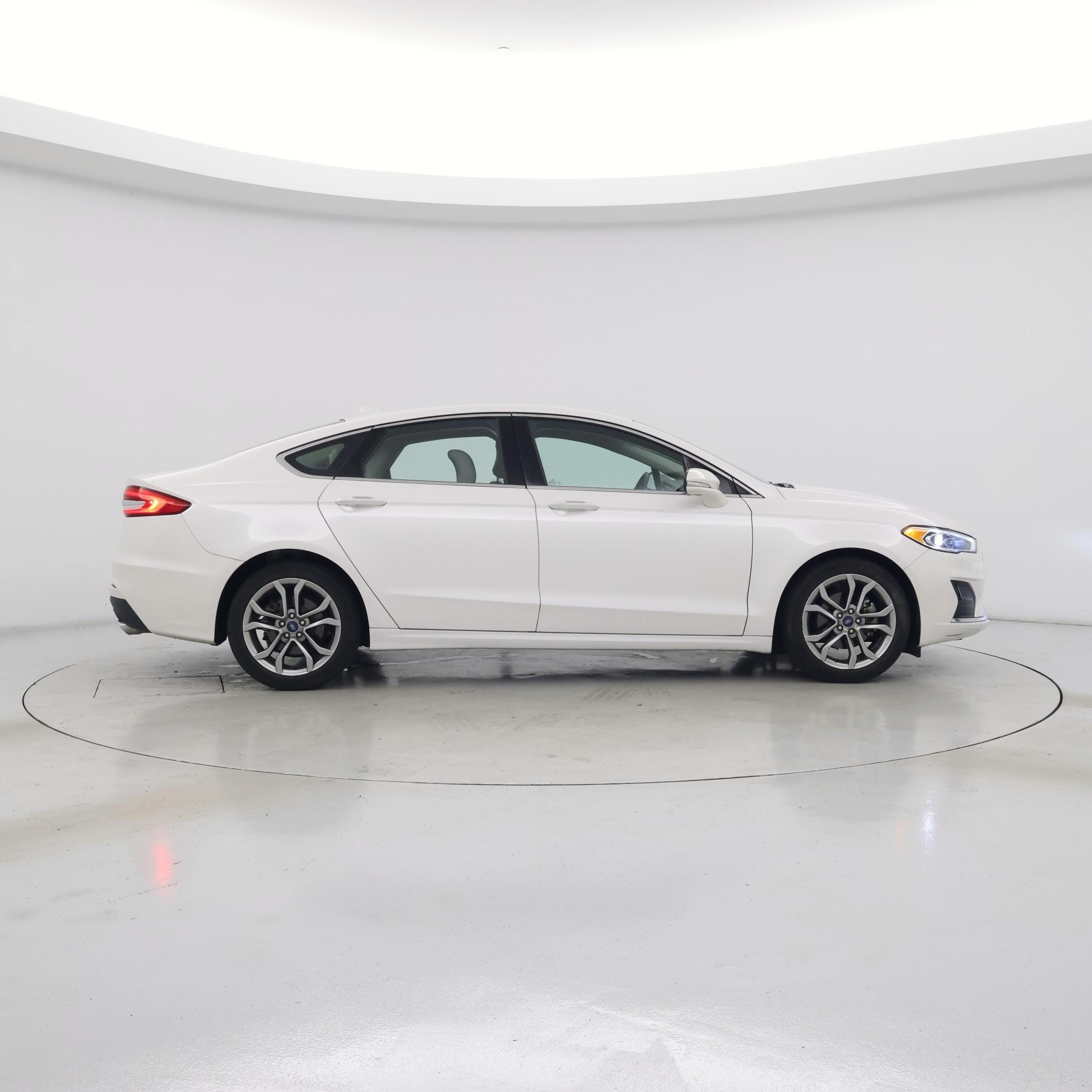 Thumbnail: 2019 Ford Fusion - 7