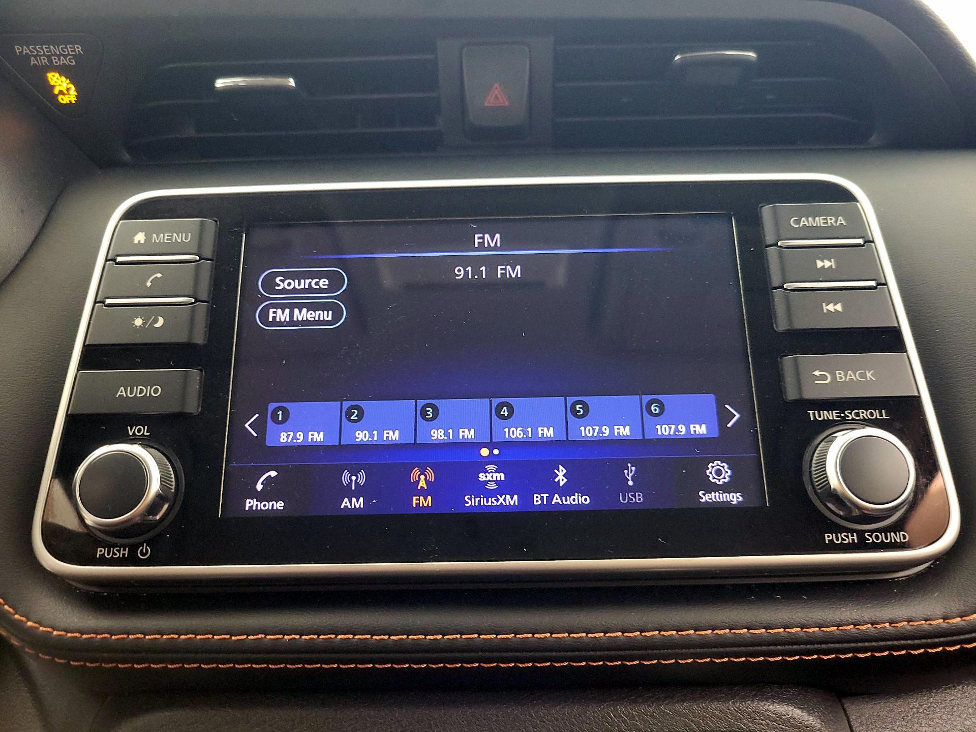 Thumbnail: 2018 Nissan Kicks - 15