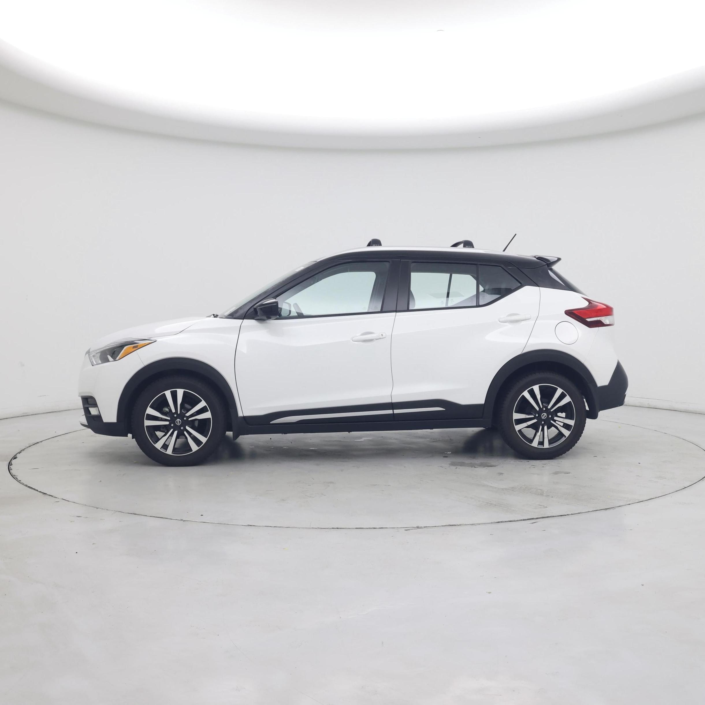 Thumbnail: 2018 Nissan Kicks - 3