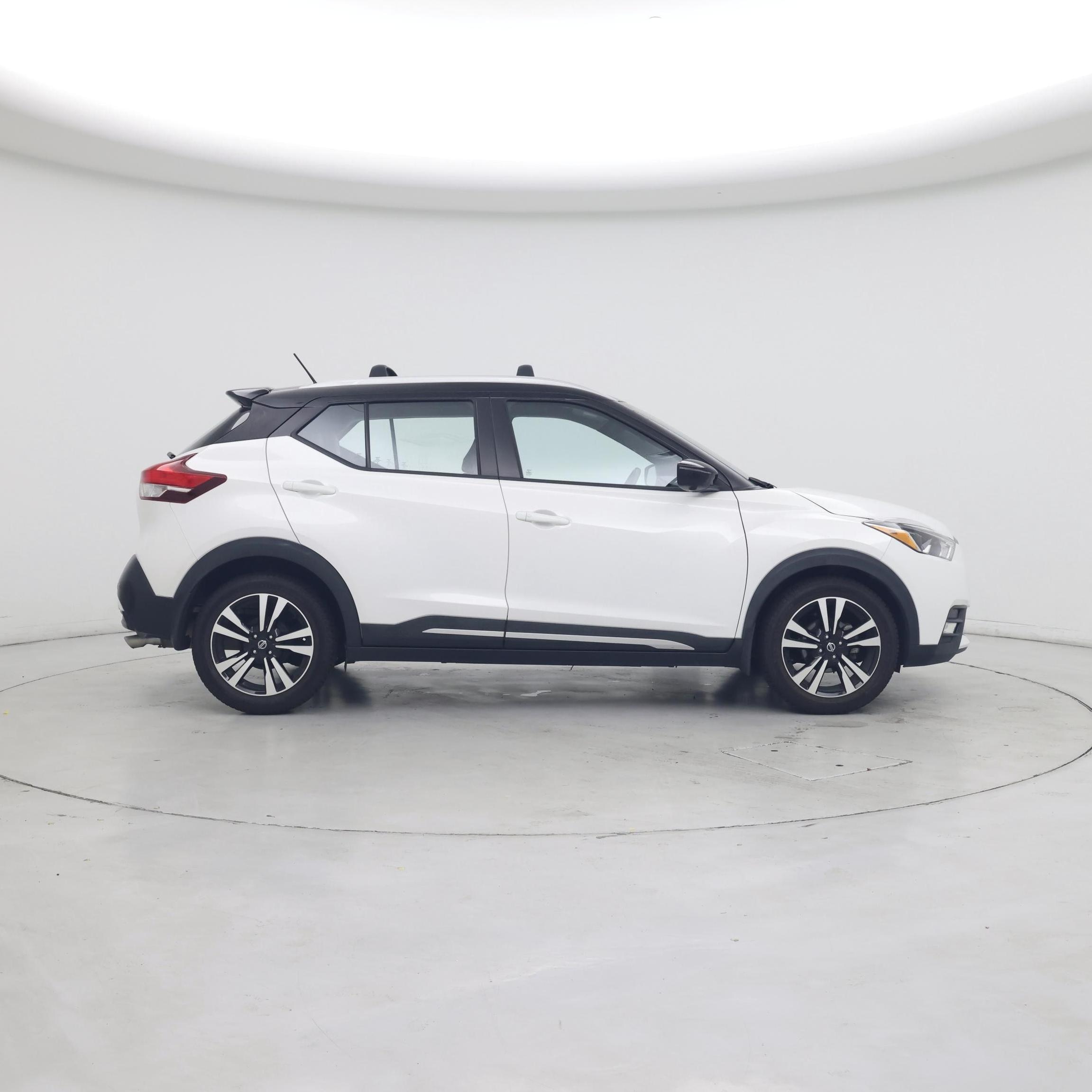 Thumbnail: 2018 Nissan Kicks - 7