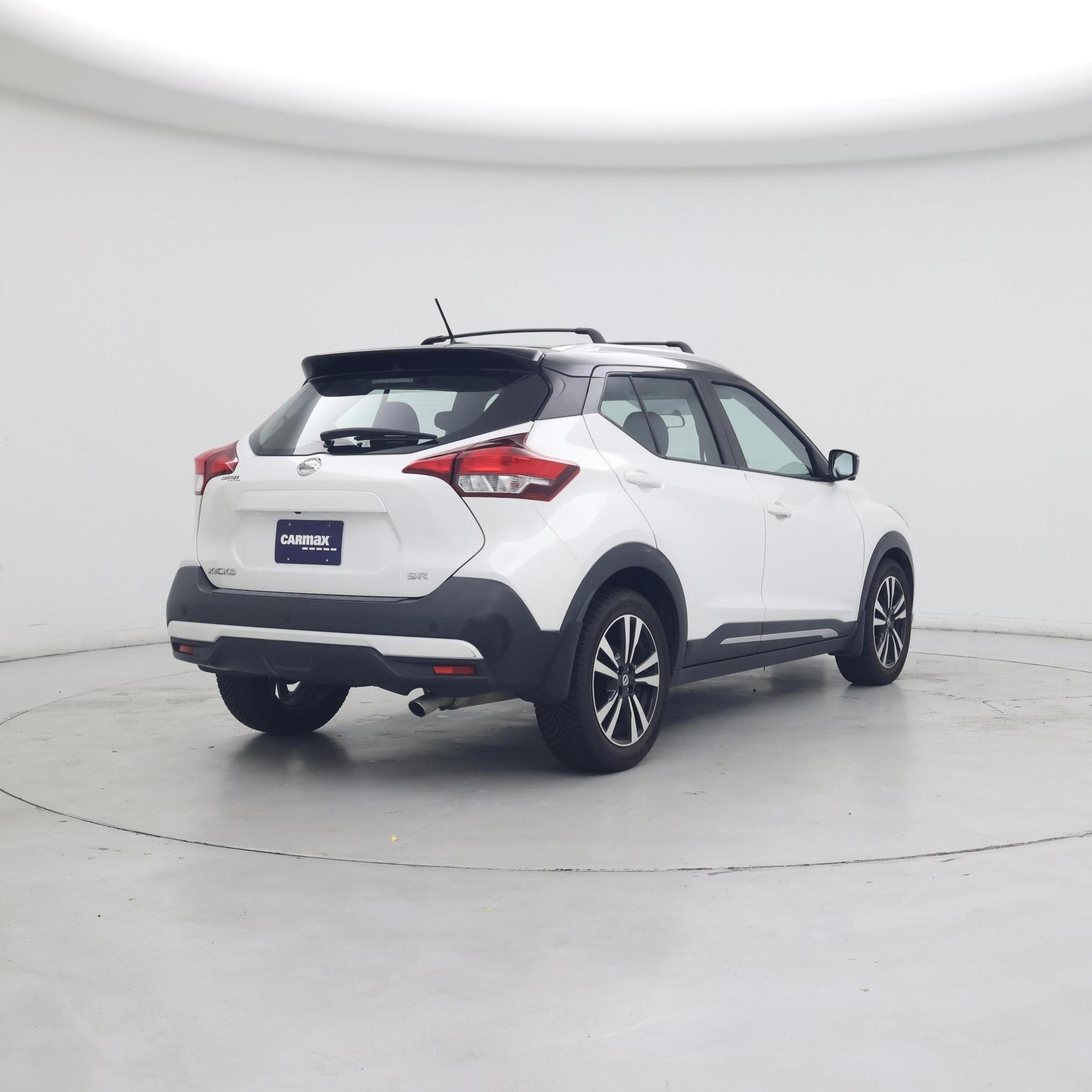 Thumbnail: 2018 Nissan Kicks - 8