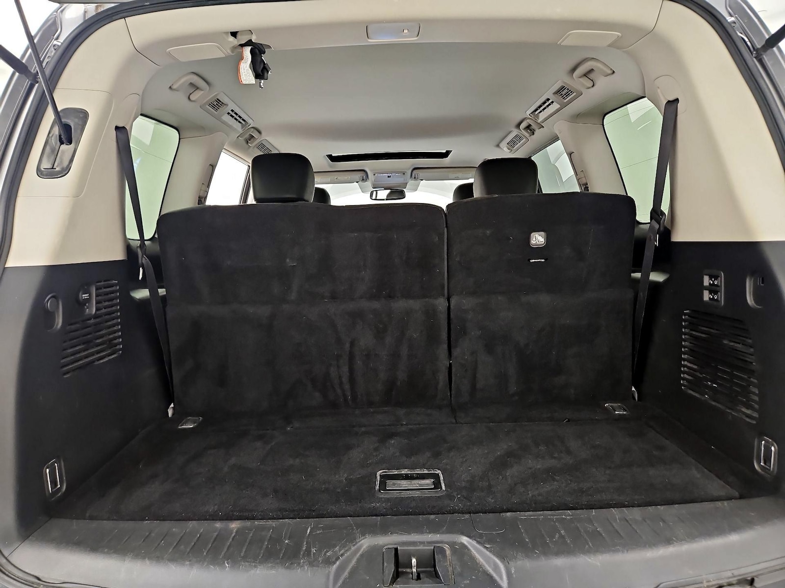 2019 Nissan Armada SL - Photo 24