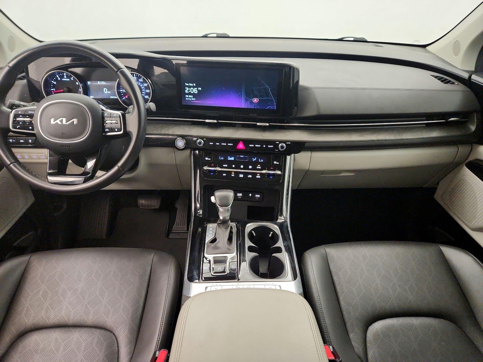2024 Kia Carnival EX - Photo 10