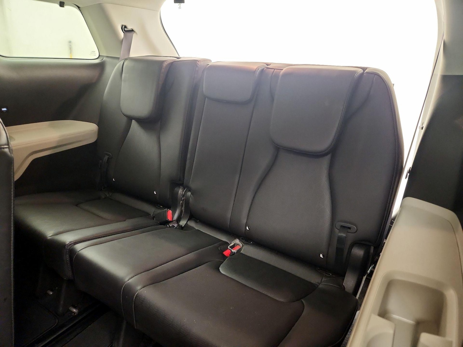 2024 Kia Carnival EX - Photo 21