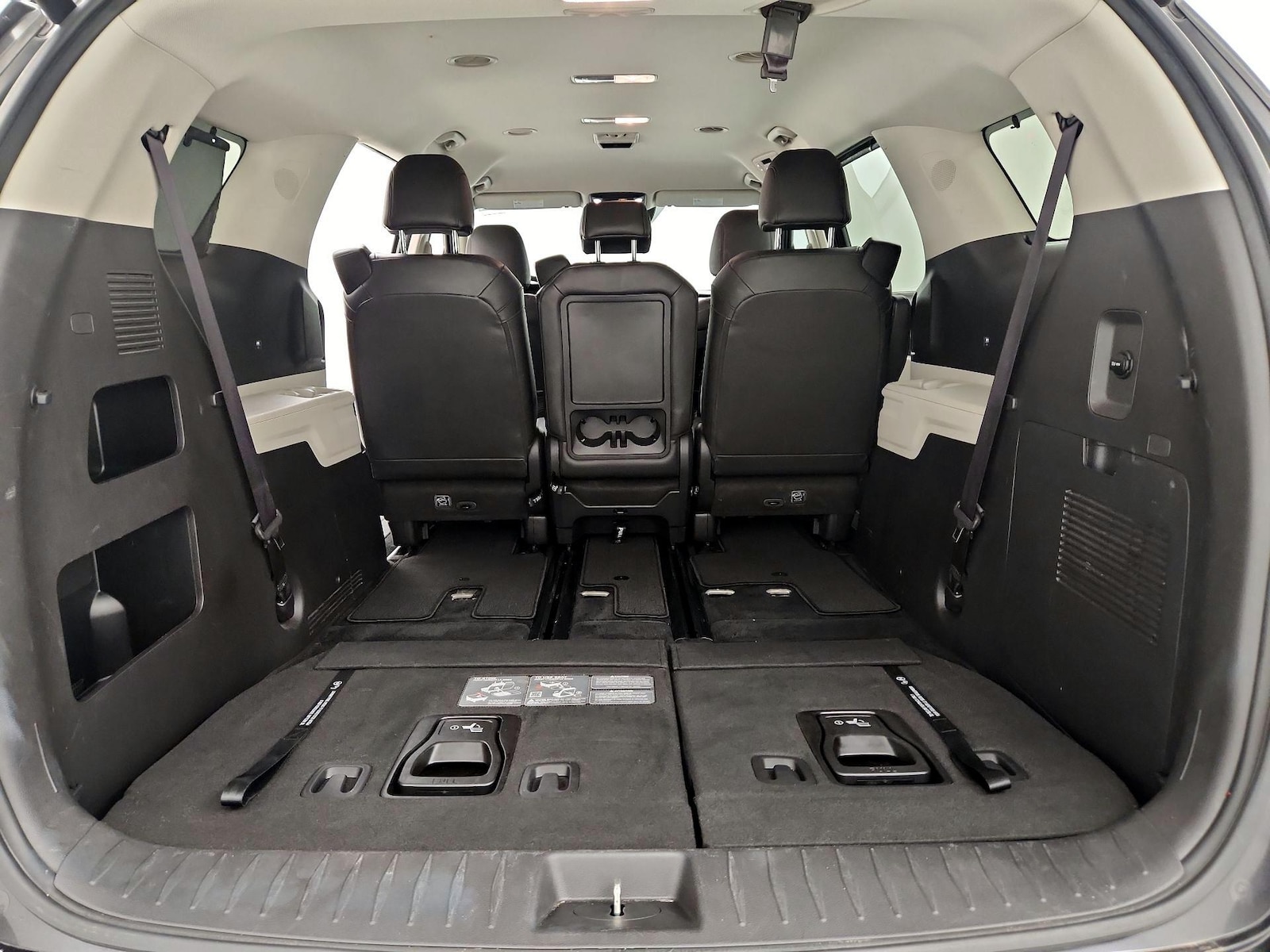 2024 Kia Carnival EX - Photo 23