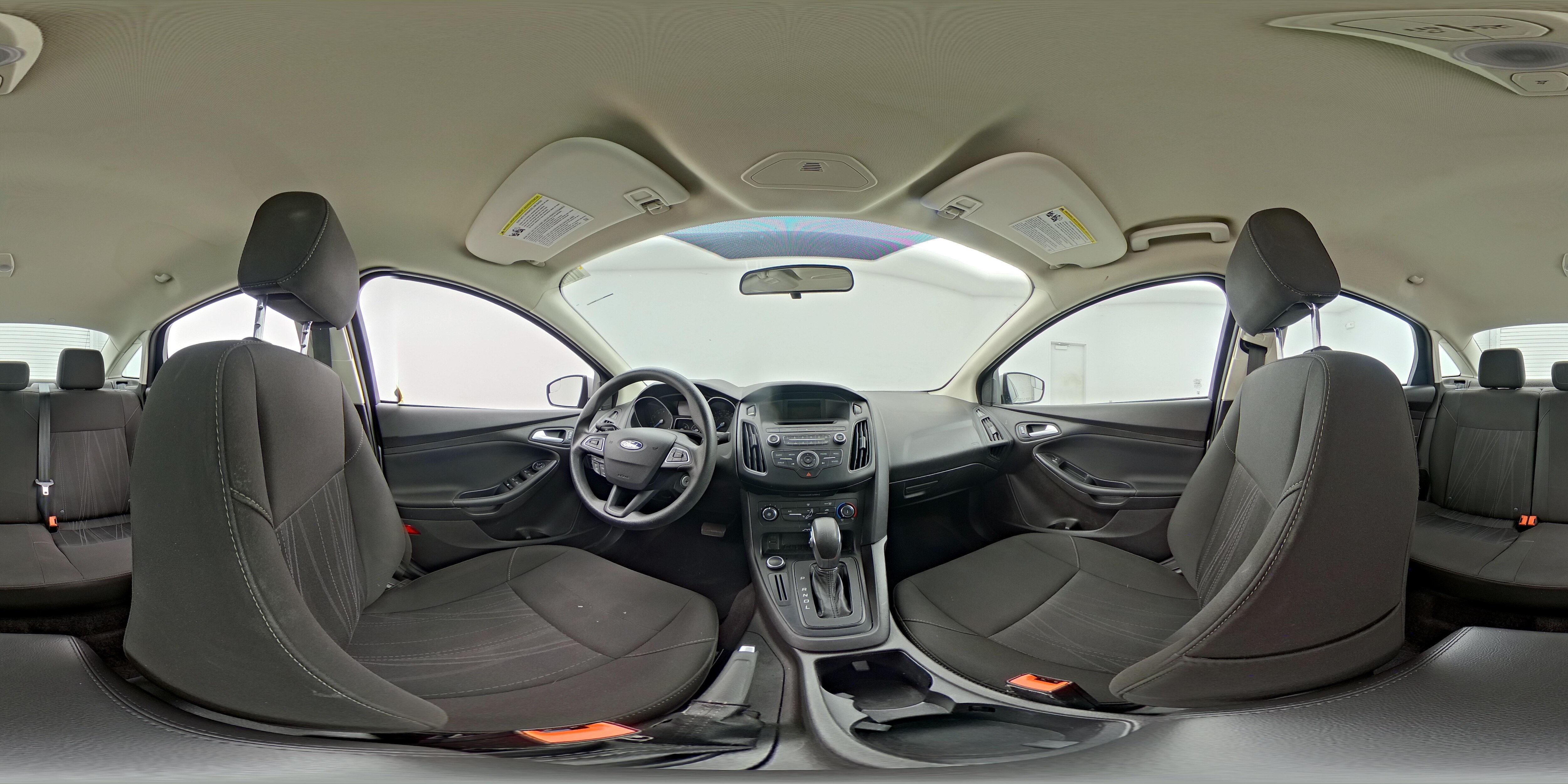 2017 Ford Focus SE - Photo 24