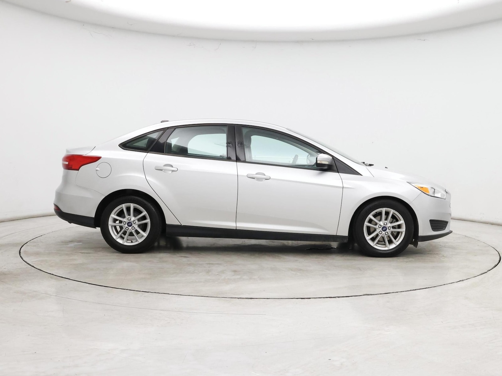 2017 Ford Focus SE - Photo 8