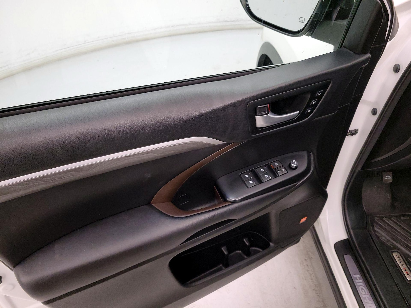 2018 Toyota Highlander Limited - Photo 13
