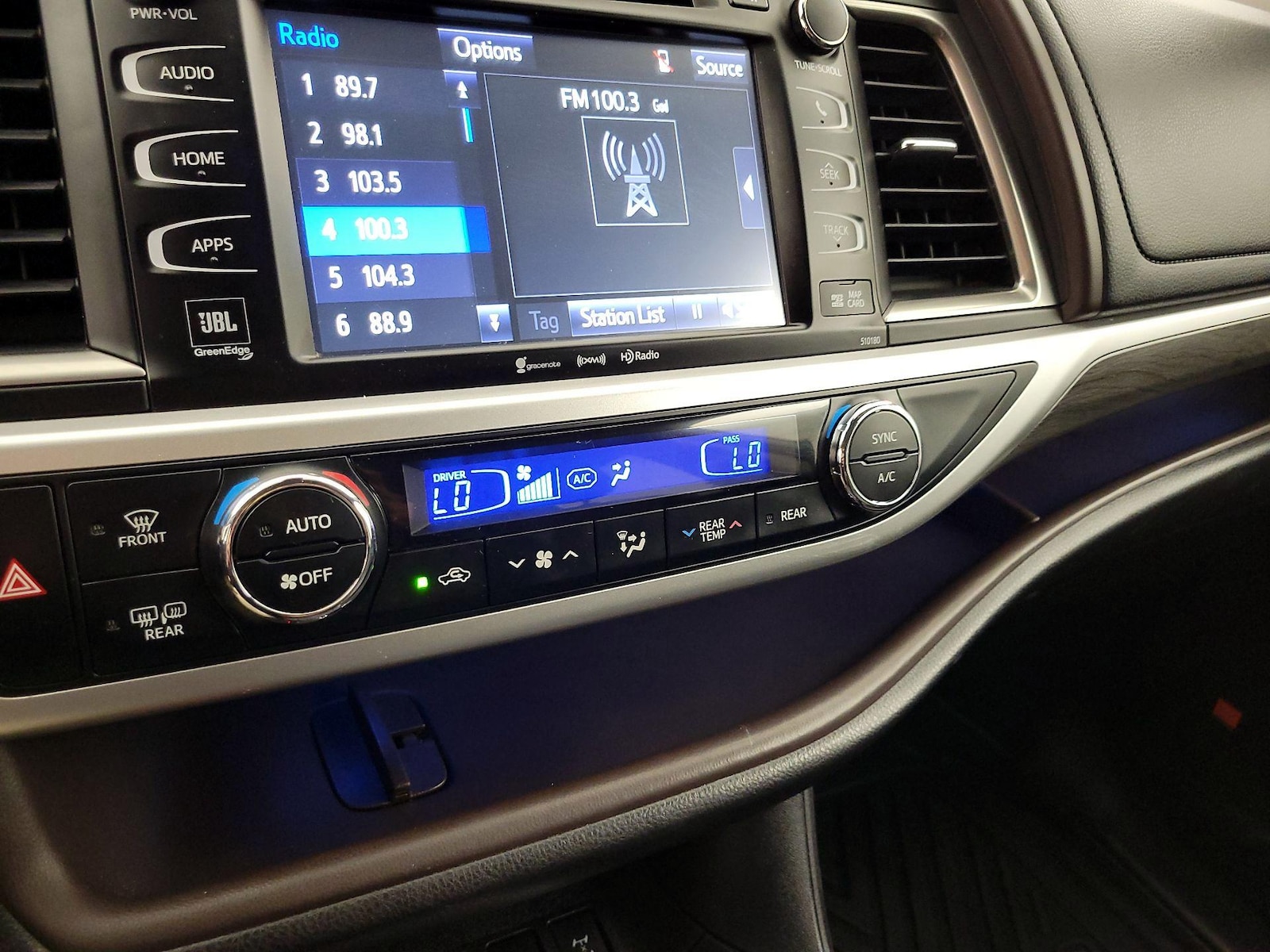 2018 Toyota Highlander Limited - Photo 18