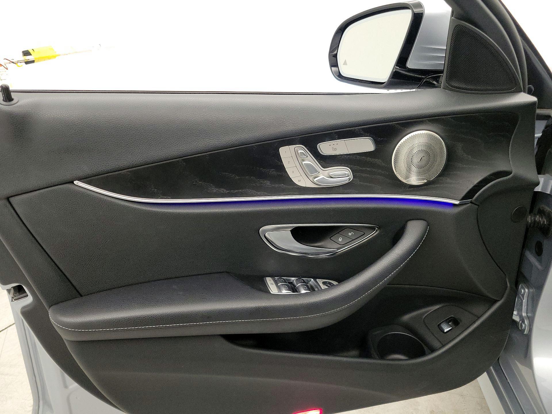 Thumbnail: 2021 Mercedes-Benz E-Class - 12