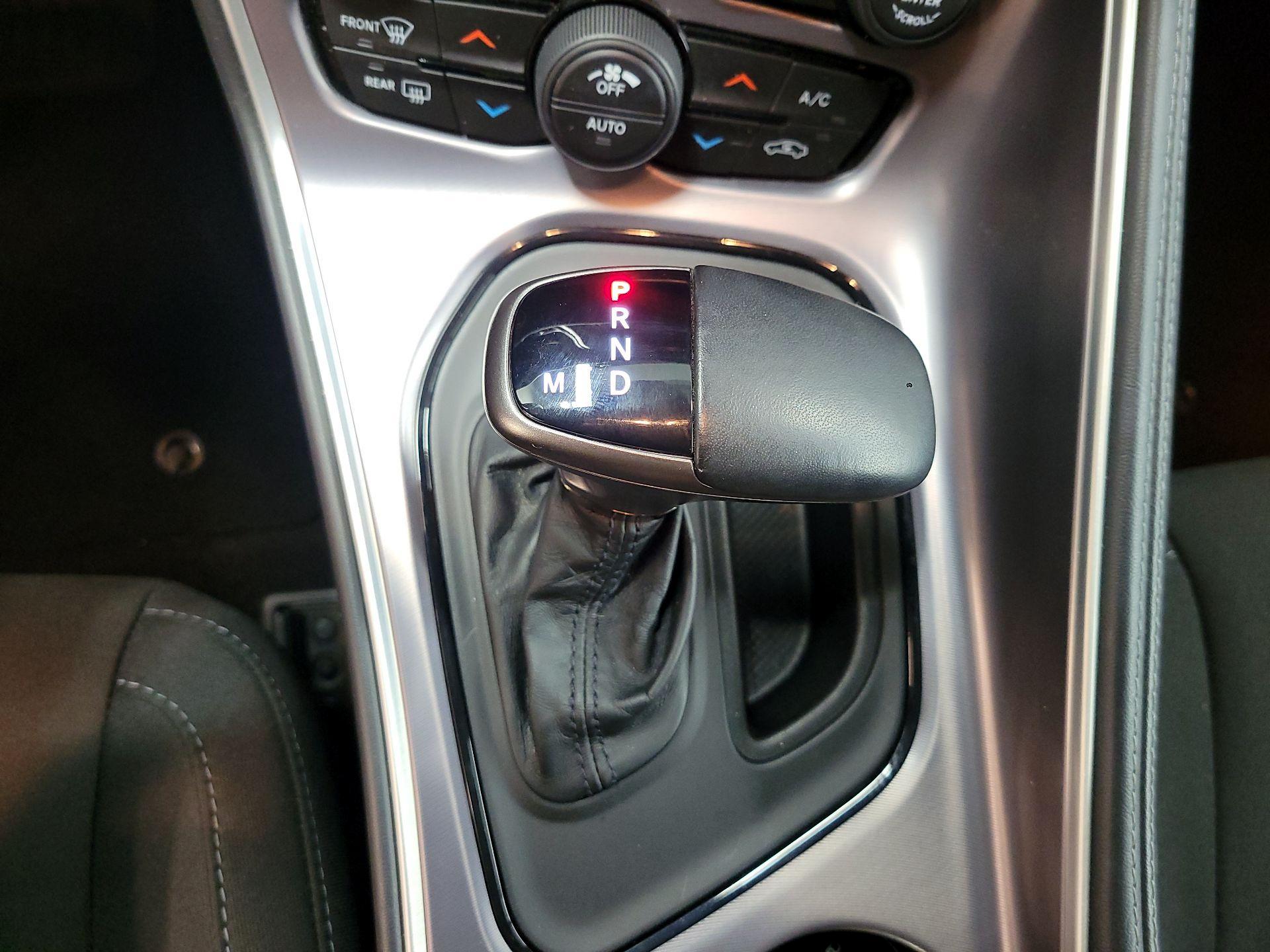 Thumbnail: 2019 Dodge Challenger - 17