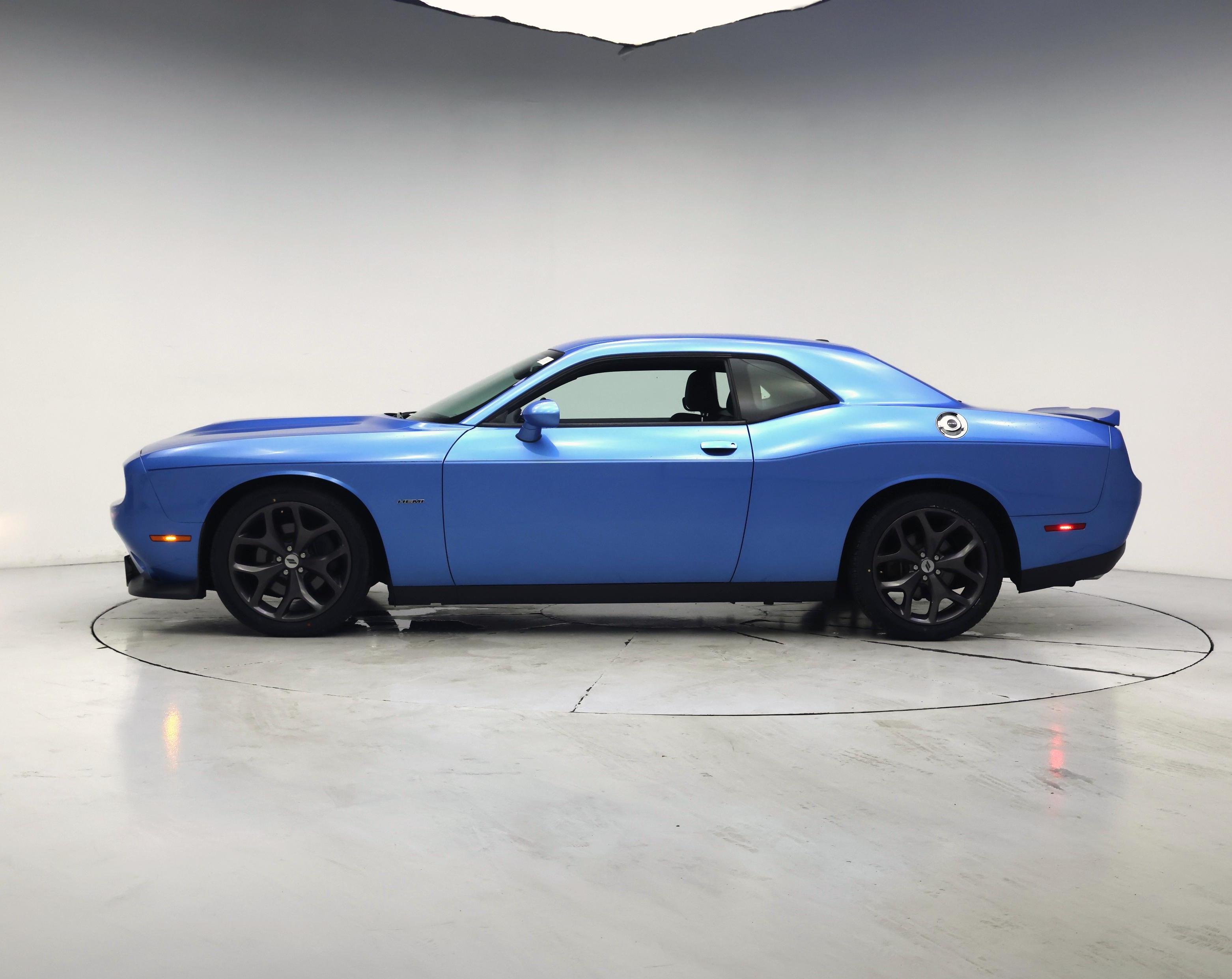 Thumbnail: 2019 Dodge Challenger - 3