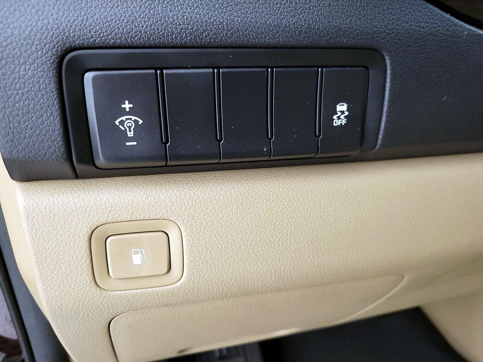 2015 Kia Sedona EX - Photo 14