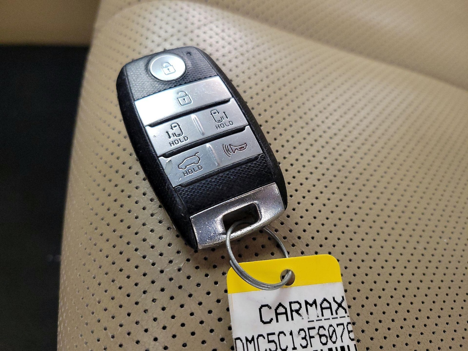 2015 Kia Sedona EX - Photo 23