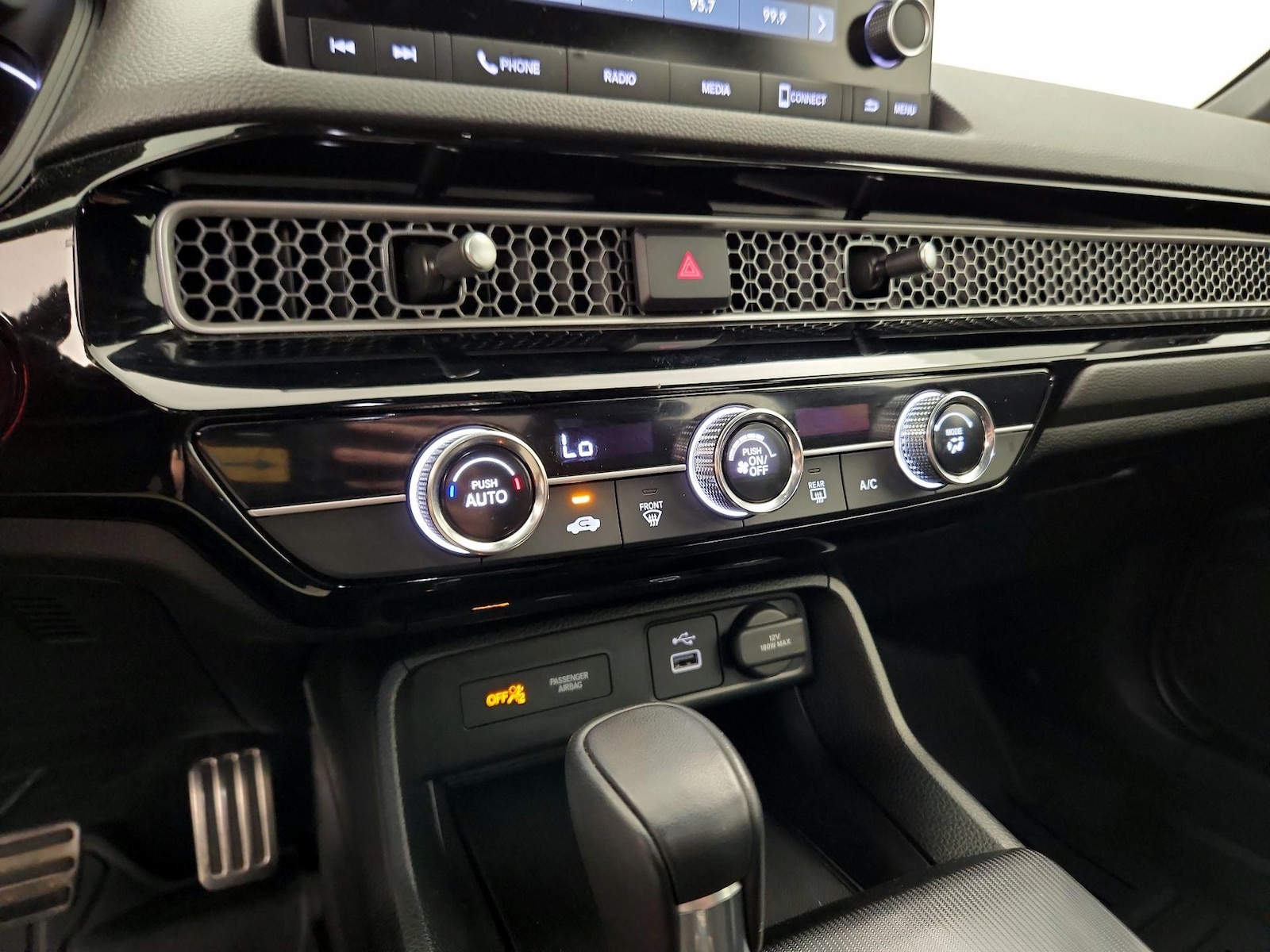 2024 Honda Civic Sport - Photo 17