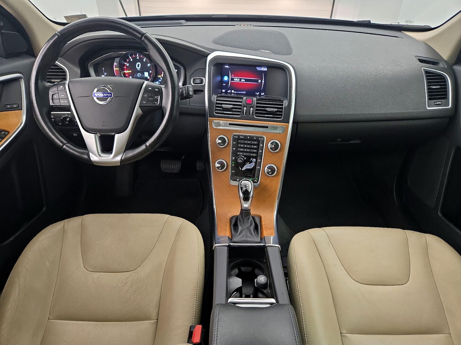 2017 Volvo XC60 T6 Inscription - Photo 10
