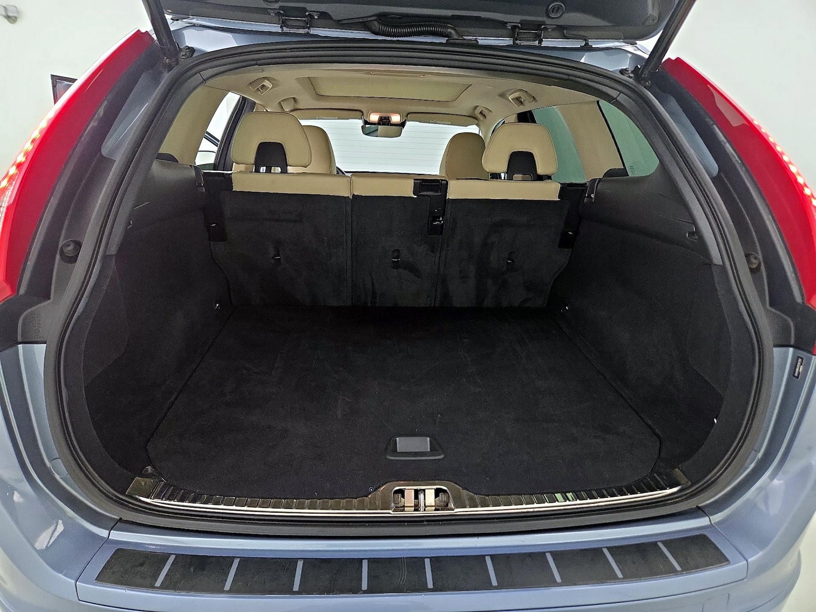 2017 Volvo XC60 T6 Inscription - Photo 23