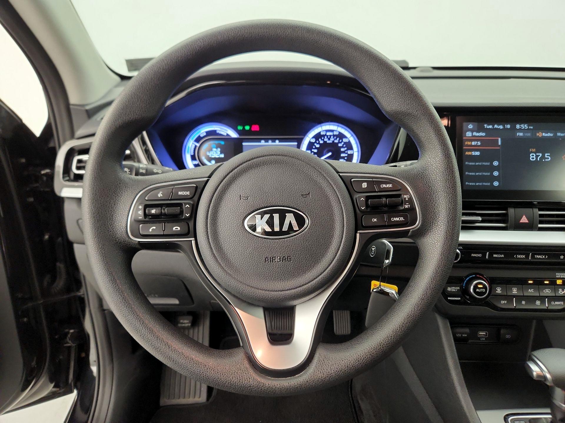 Thumbnail: 2020 Kia Niro - 10