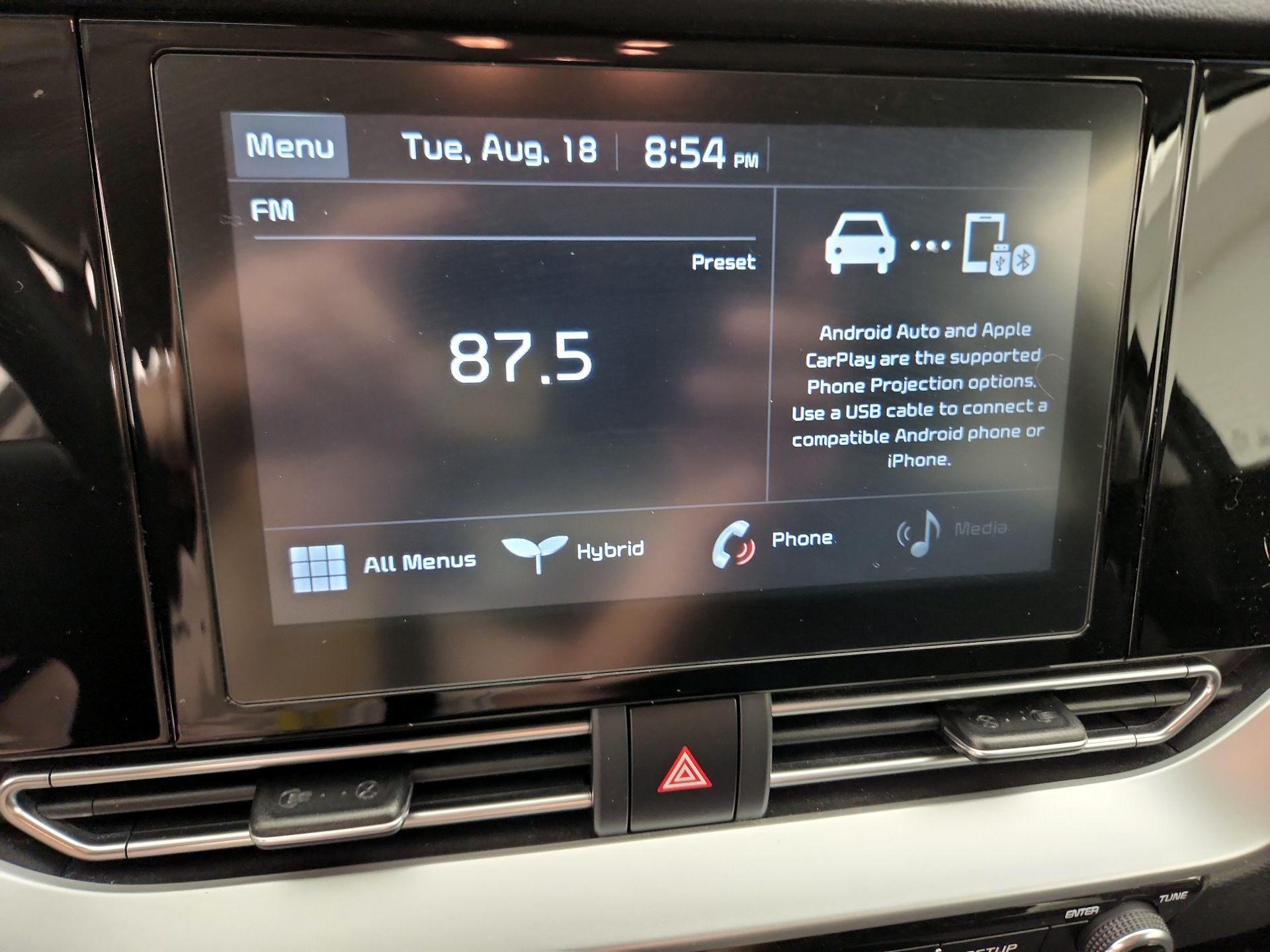 Thumbnail: 2020 Kia Niro - 15