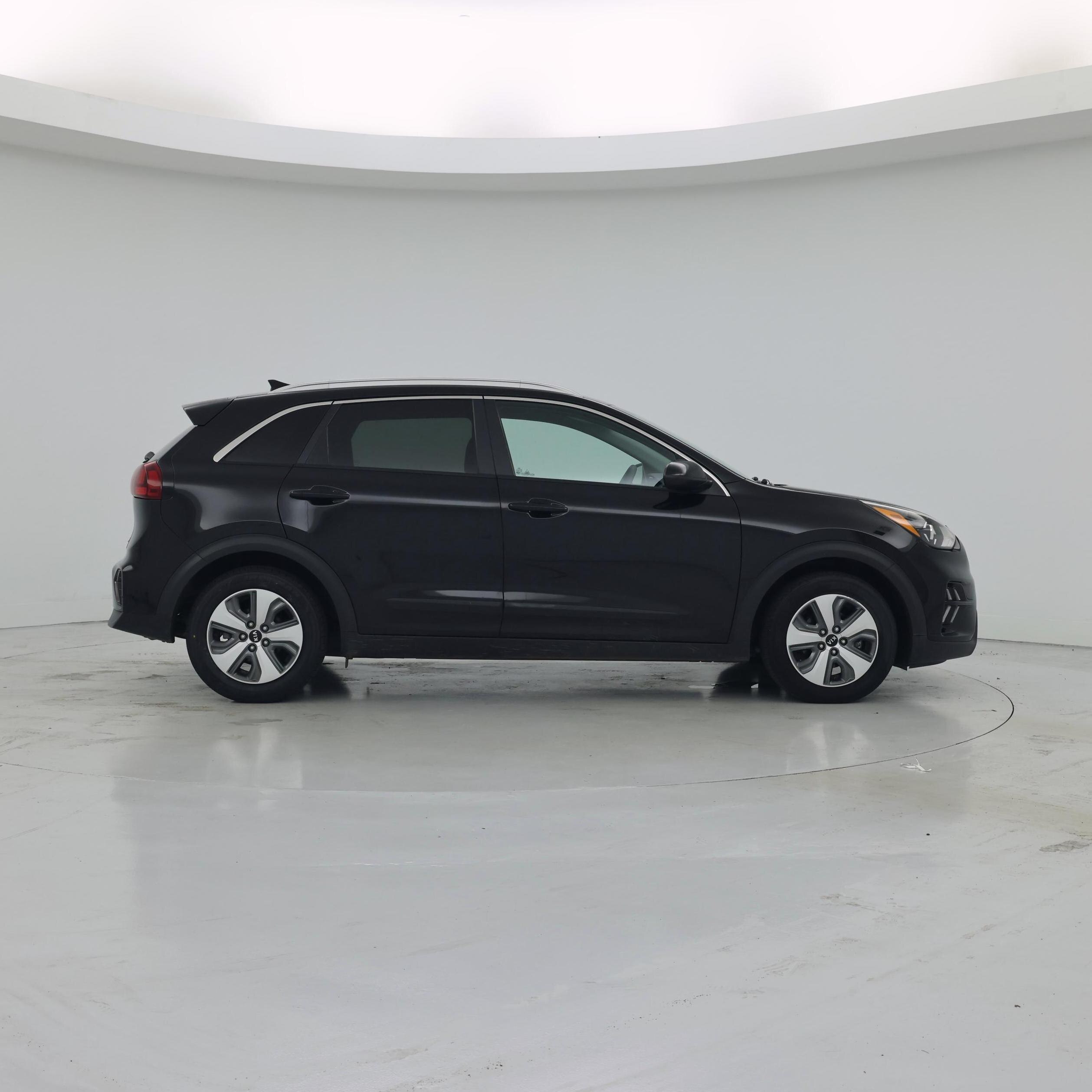 Thumbnail: 2020 Kia Niro - 7
