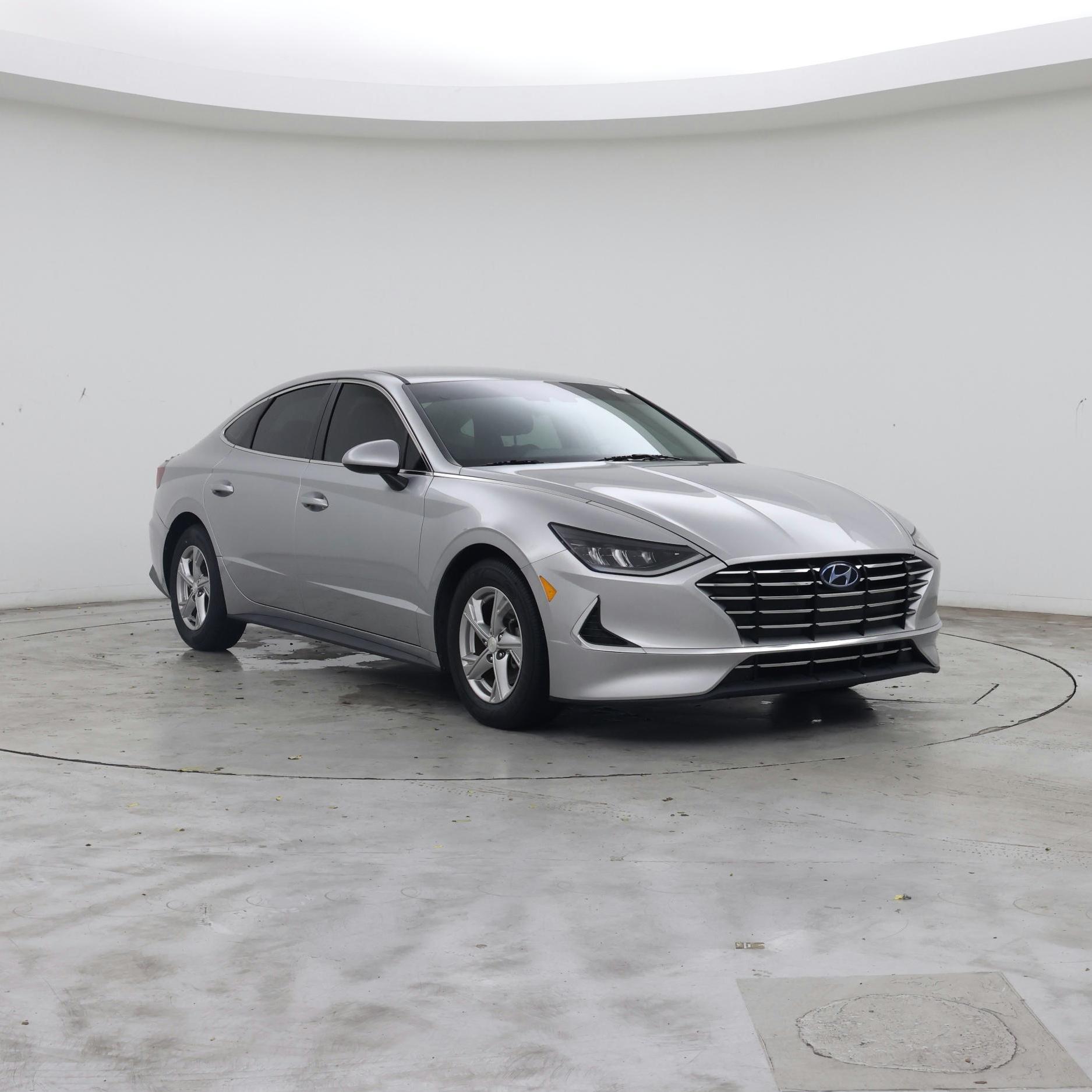 Silver 2021 Hyundai Sonata Sedan Front-Wheel Drive Automatic