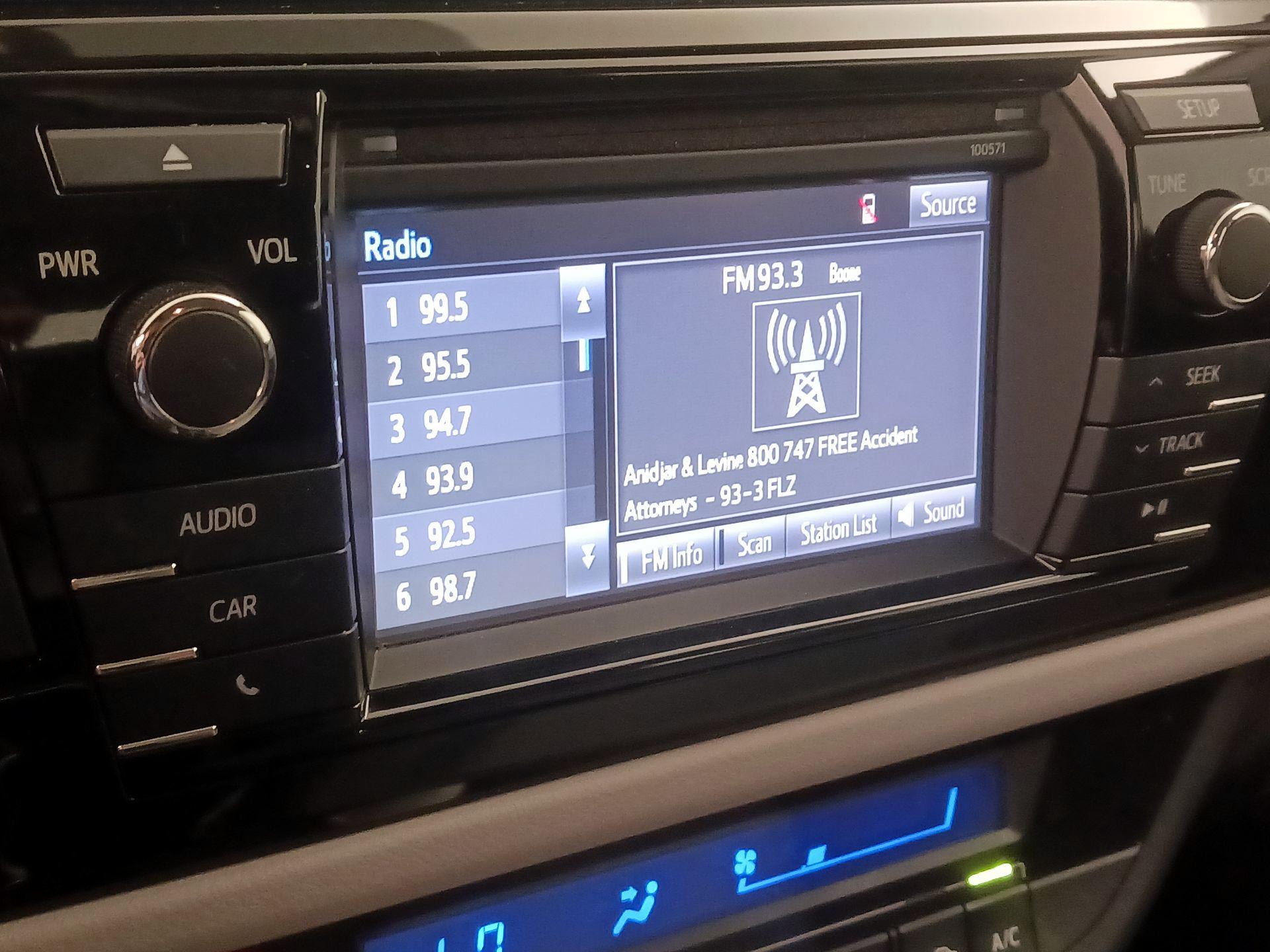 Thumbnail: 2016 Toyota Corolla - 13