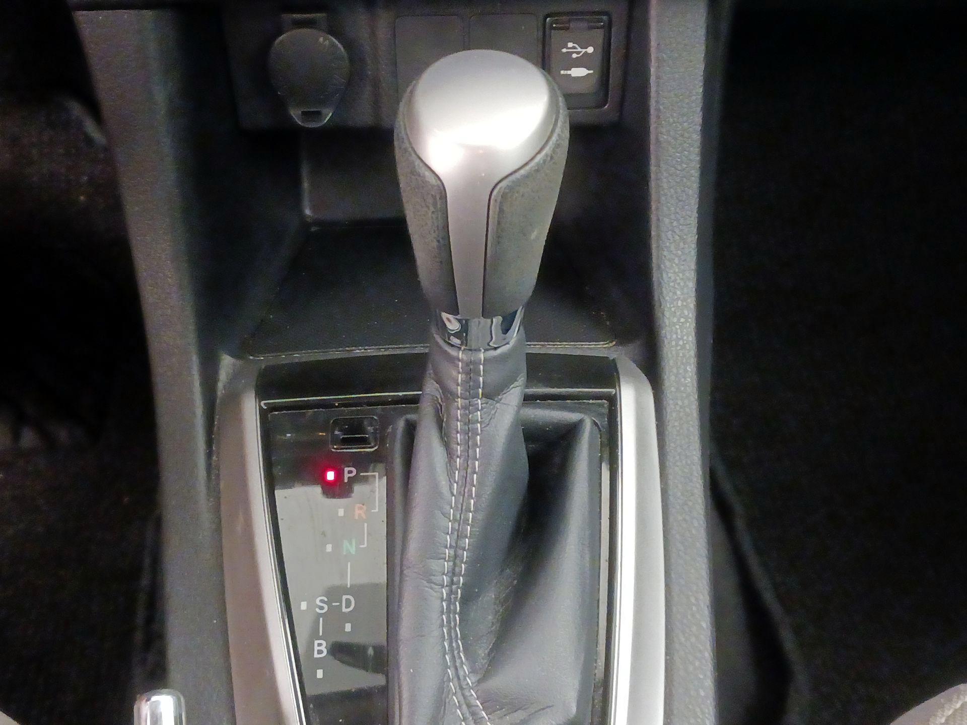 Thumbnail: 2016 Toyota Corolla - 15