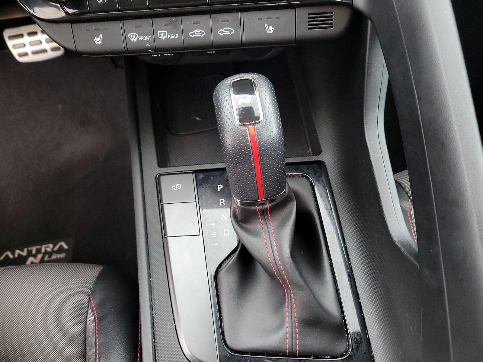 2024 Hyundai Elantra N Line - Photo 19