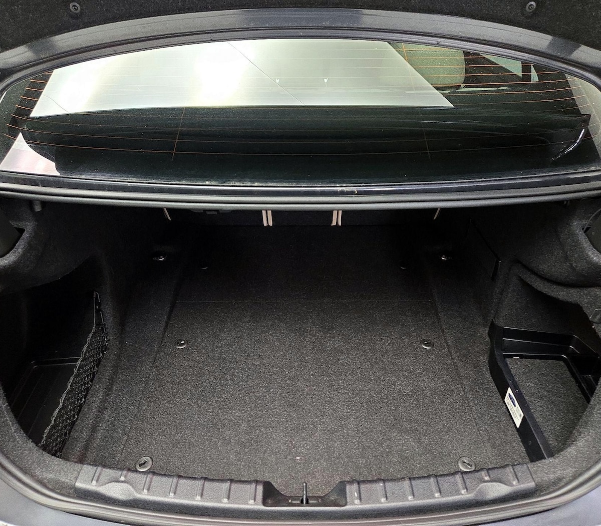 Trunk/Cargo (Seats Up)